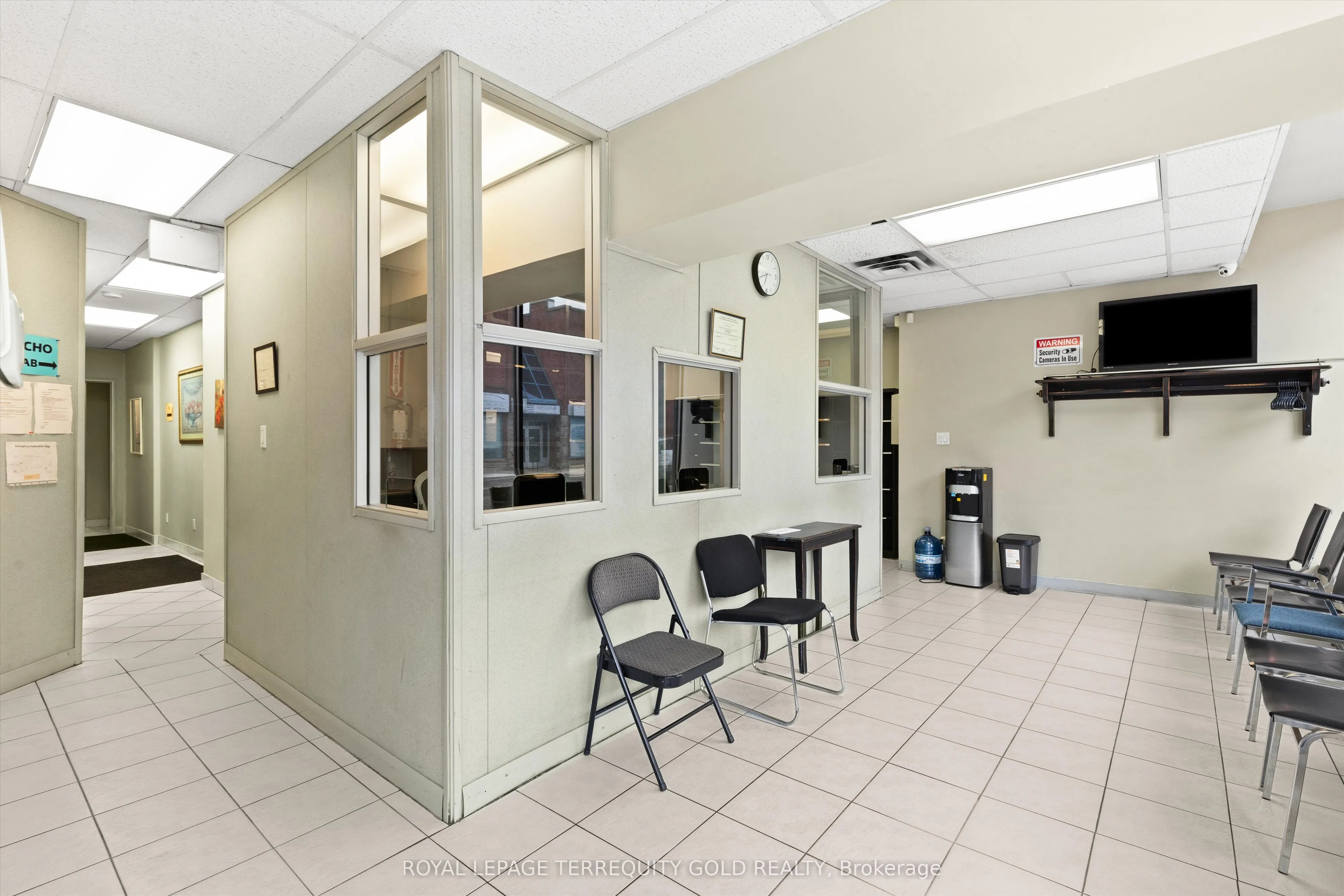 1662 & 1664 Dufferin Street