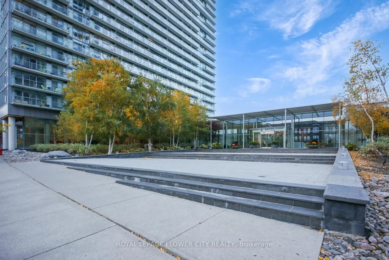 103 The Queensway Avenue, #2407