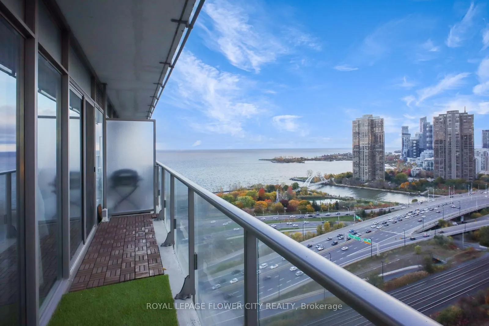 103 The Queensway Avenue, #2407