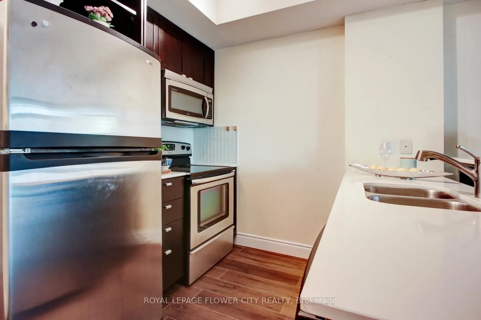 103 The Queensway Avenue, #2407