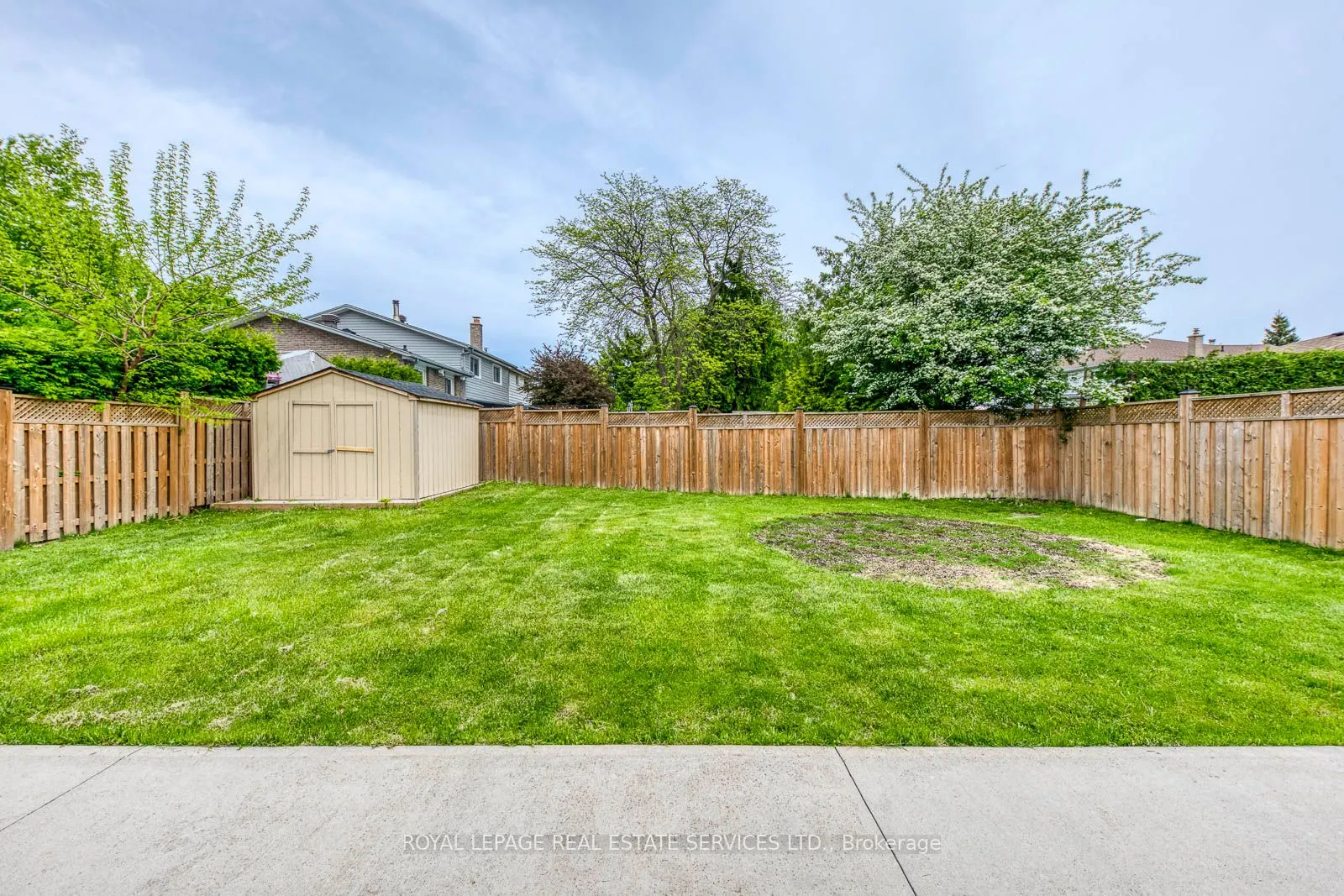 690 Mississauga Valley Boulevard