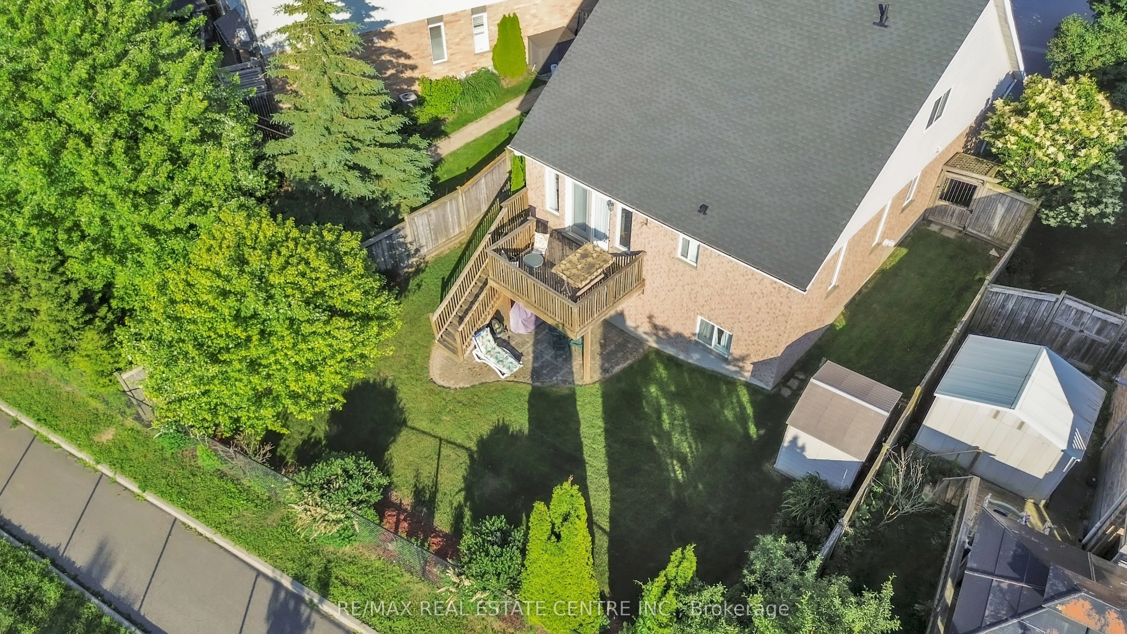 35 Cameron Court