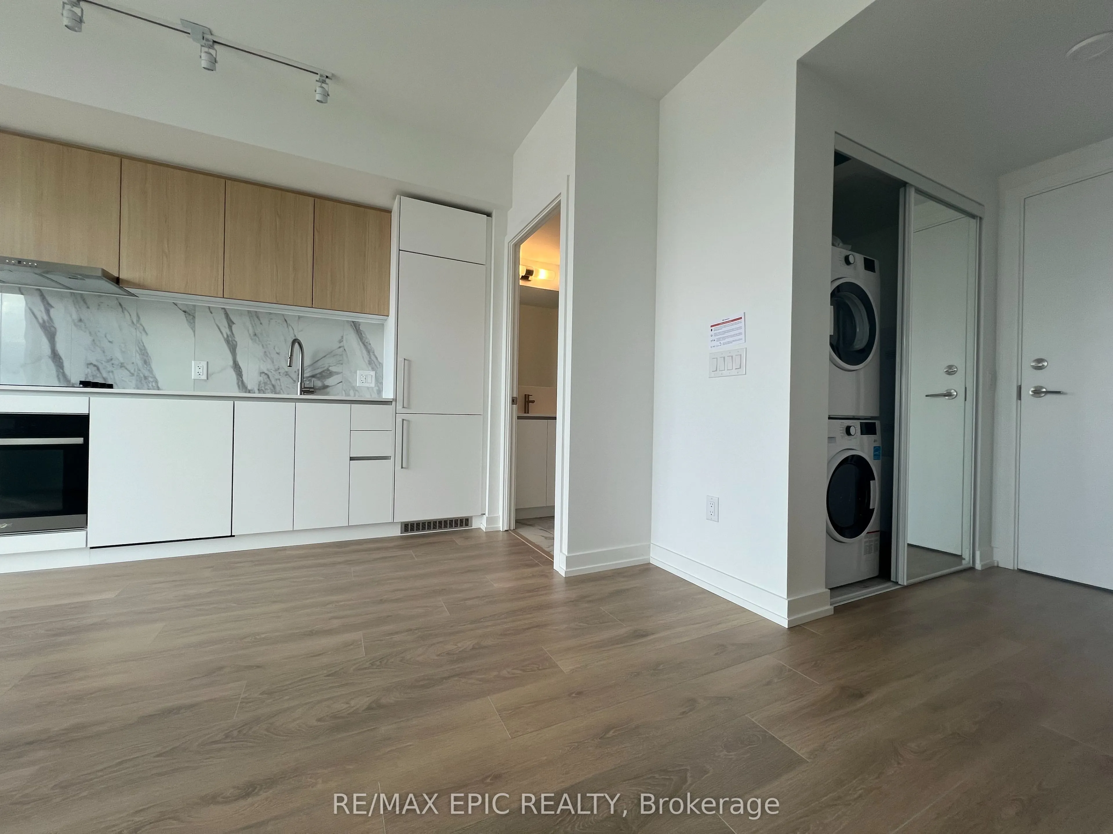 1100 Sheppard Street W #928