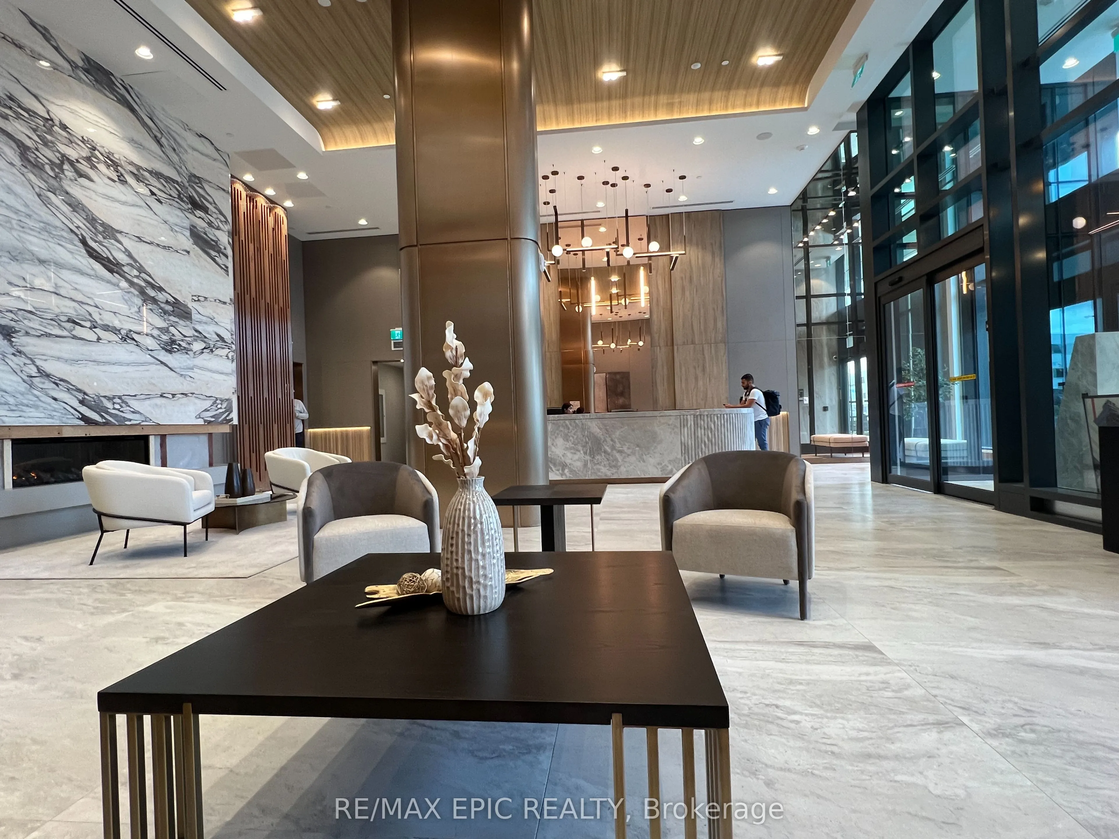 1100 Sheppard Street W #928