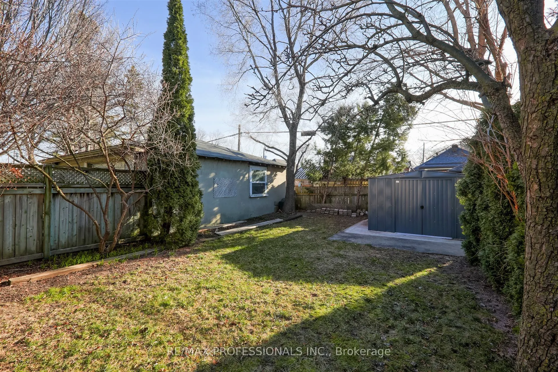63 Guthrie Avenue