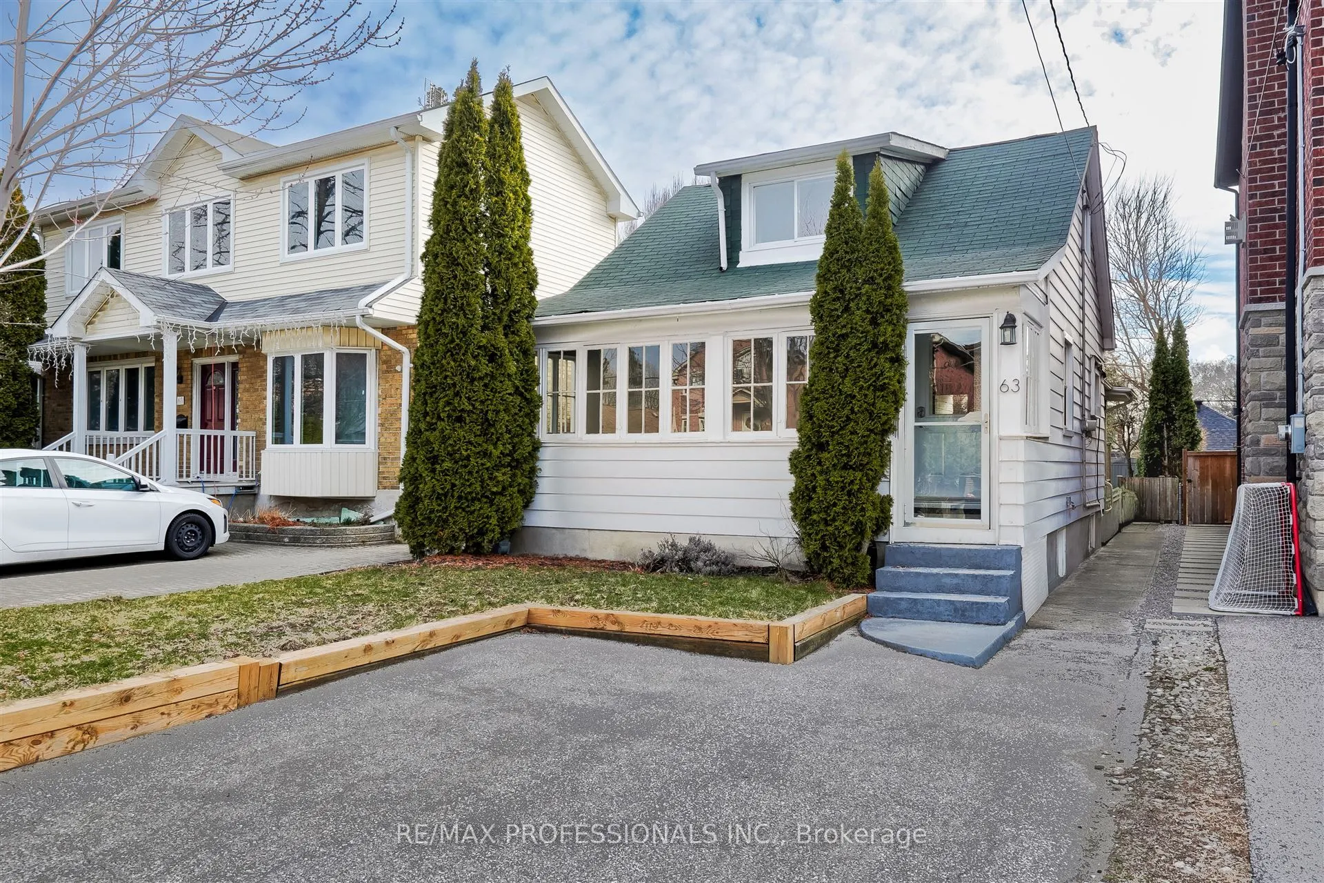 63 Guthrie Avenue