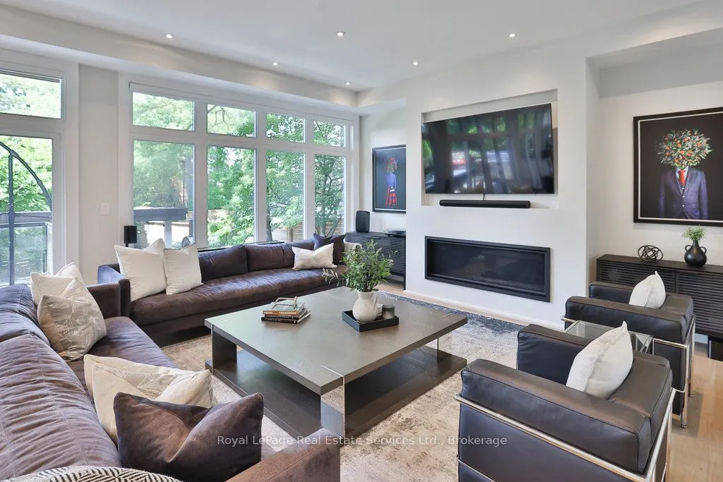 182 Charnwood Drive