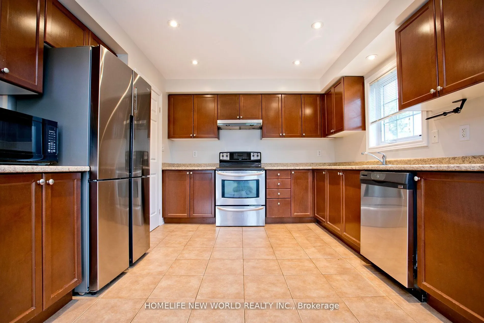 3040 Fifth Line W, #1