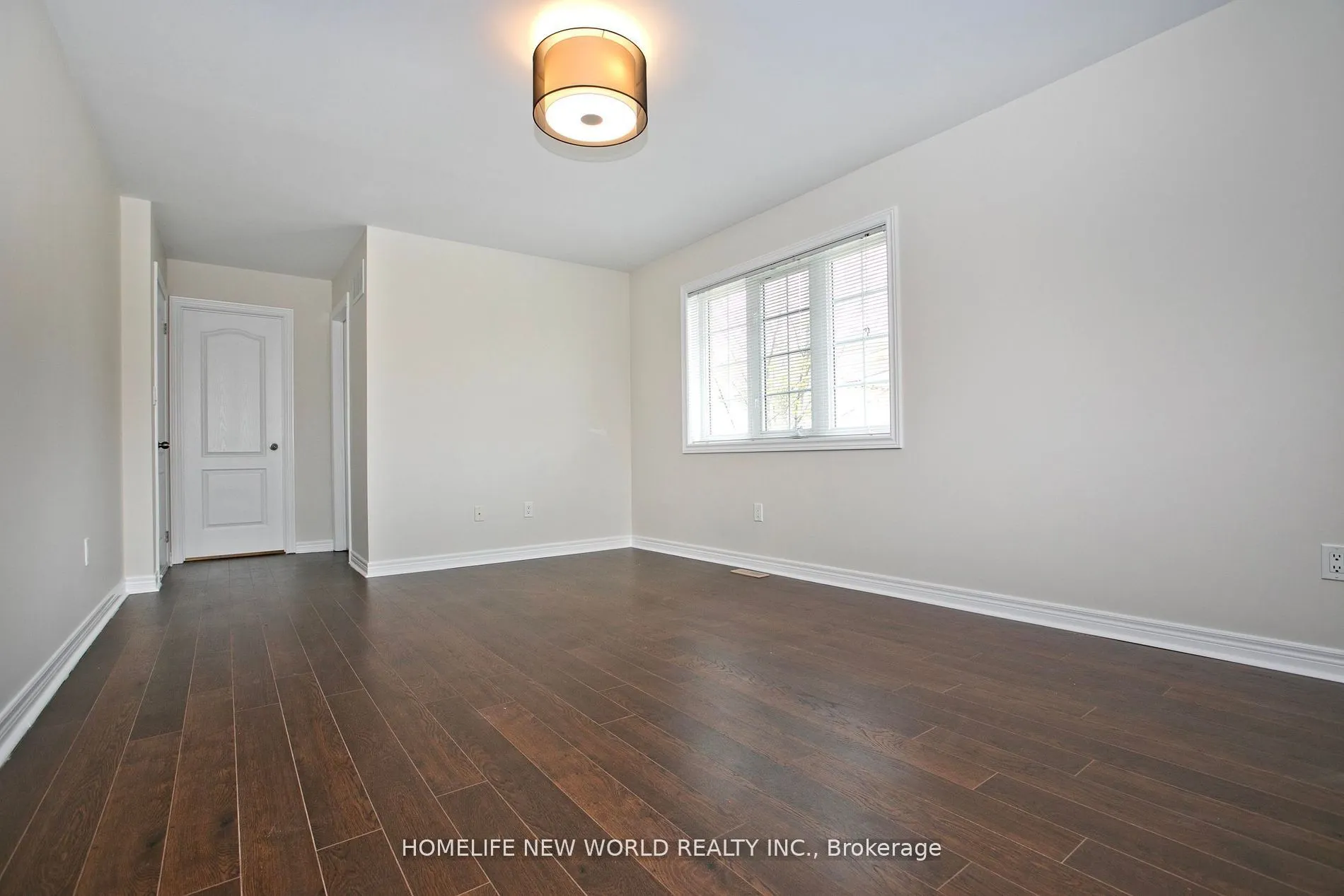 3040 Fifth Line W, #1