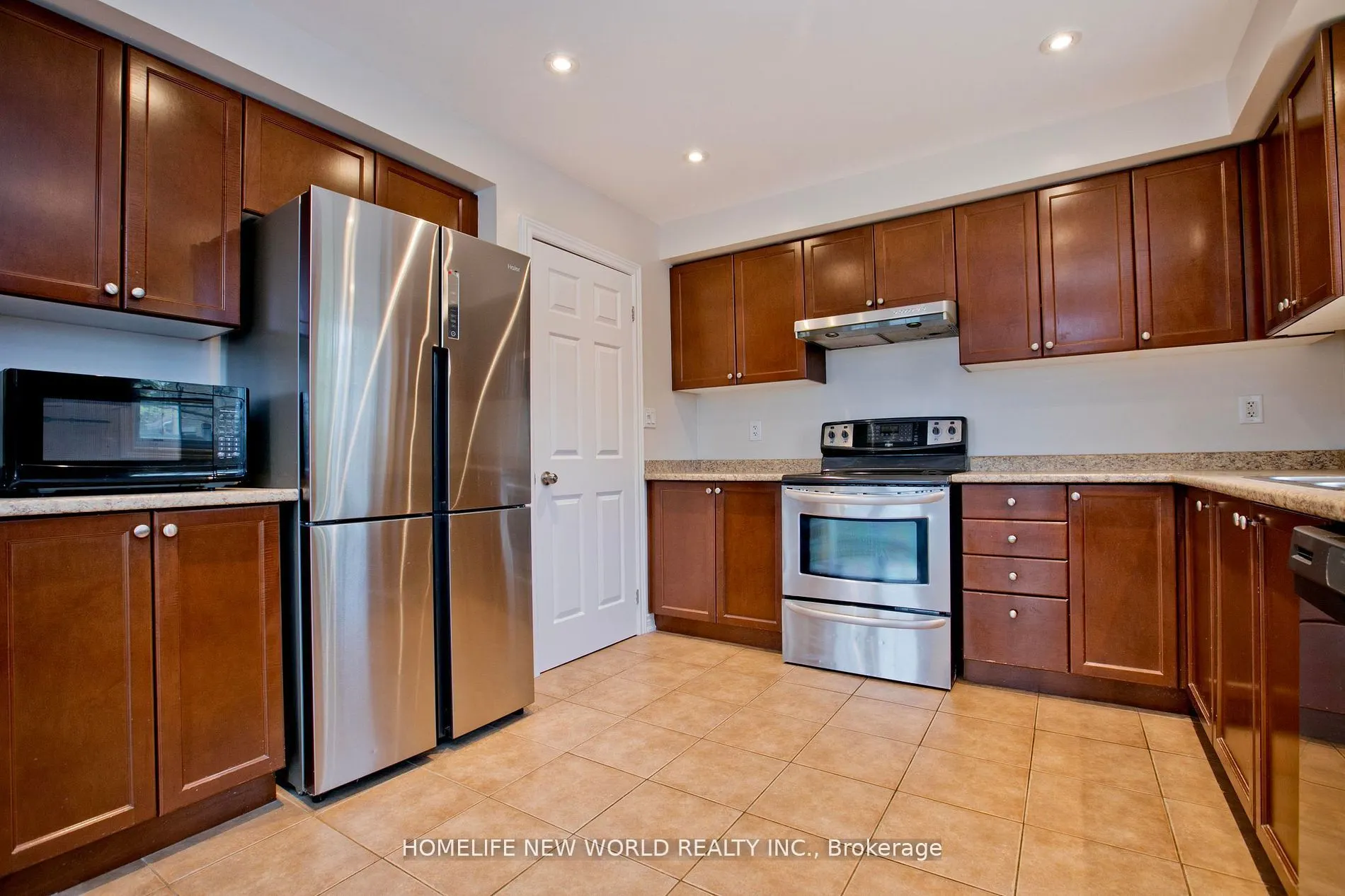 3040 Fifth Line W, #1
