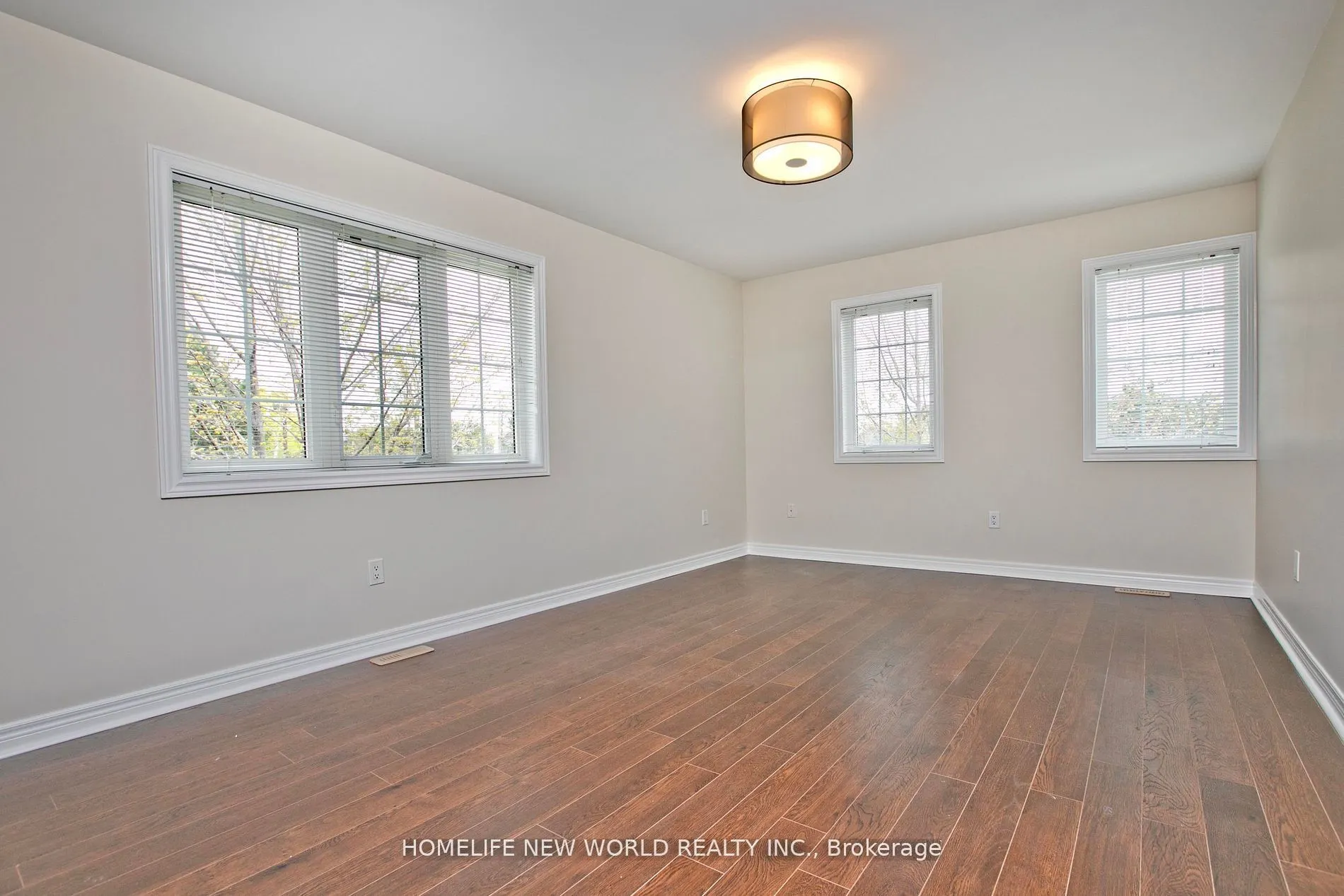 3040 Fifth Line W, #1