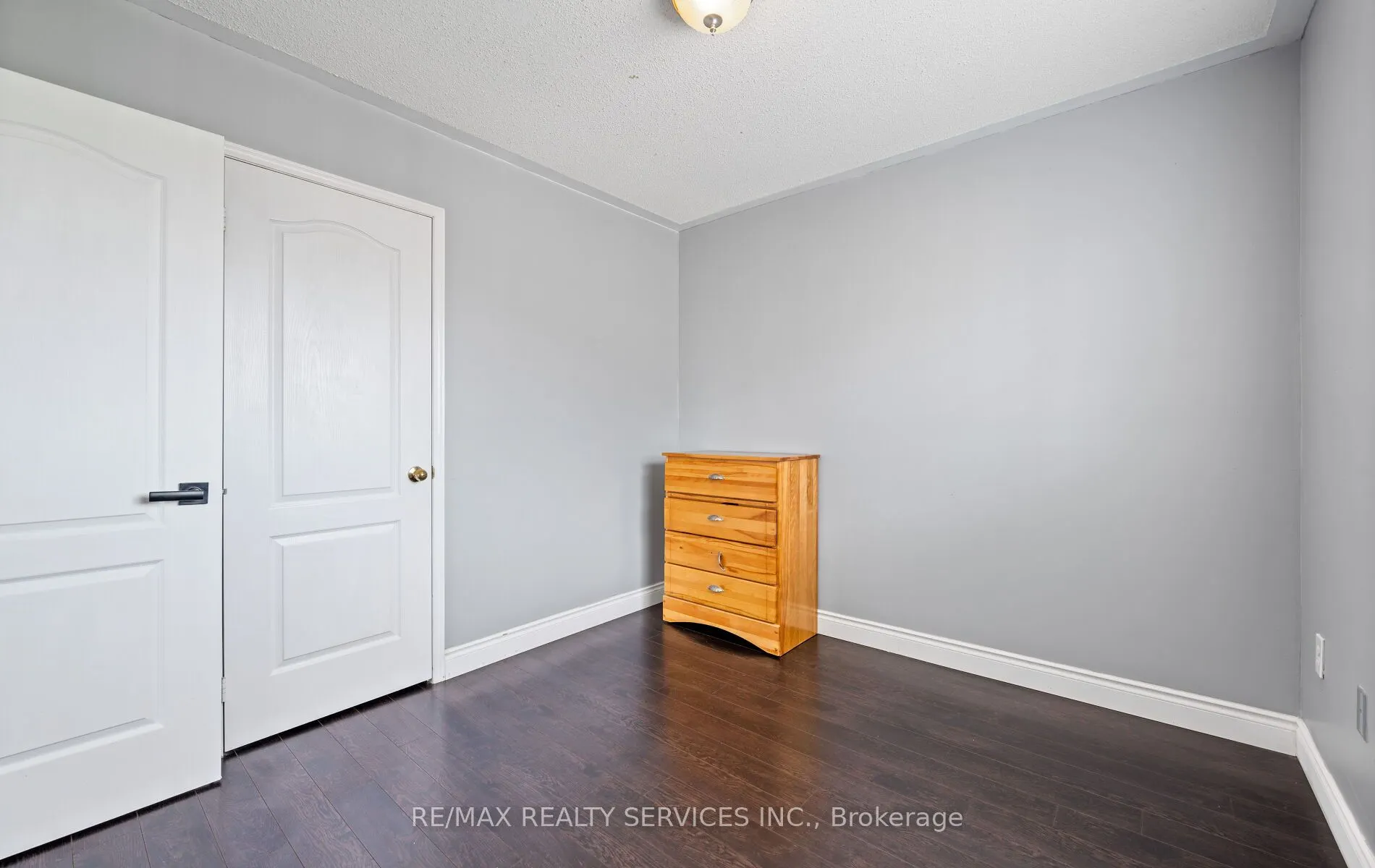 74 Earl Grey Crescent
