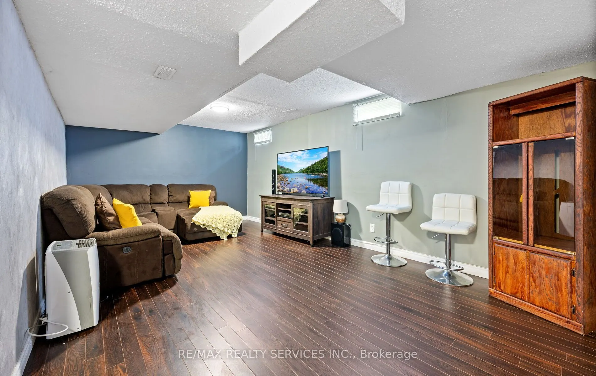 74 Earl Grey Crescent