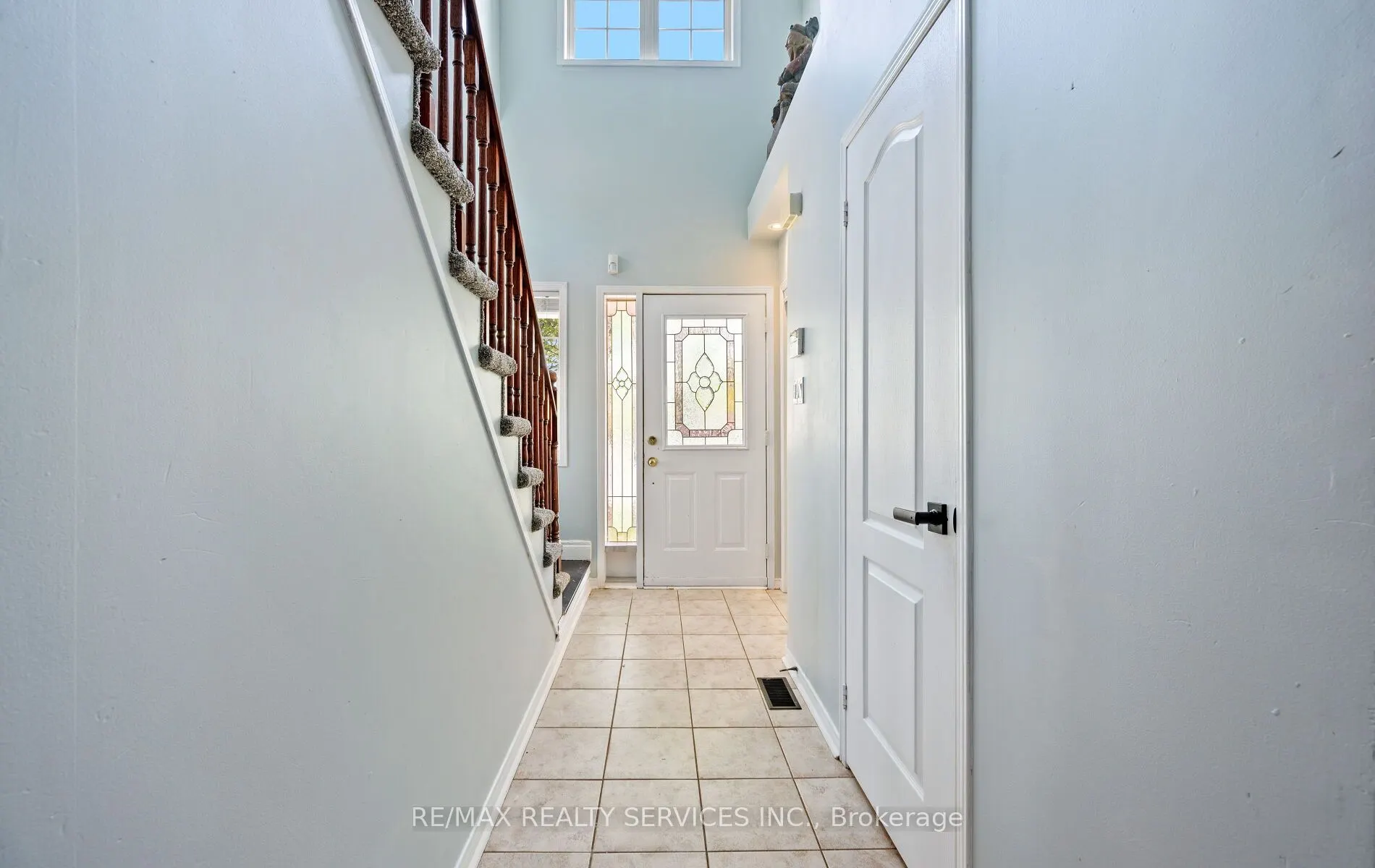 74 Earl Grey Crescent