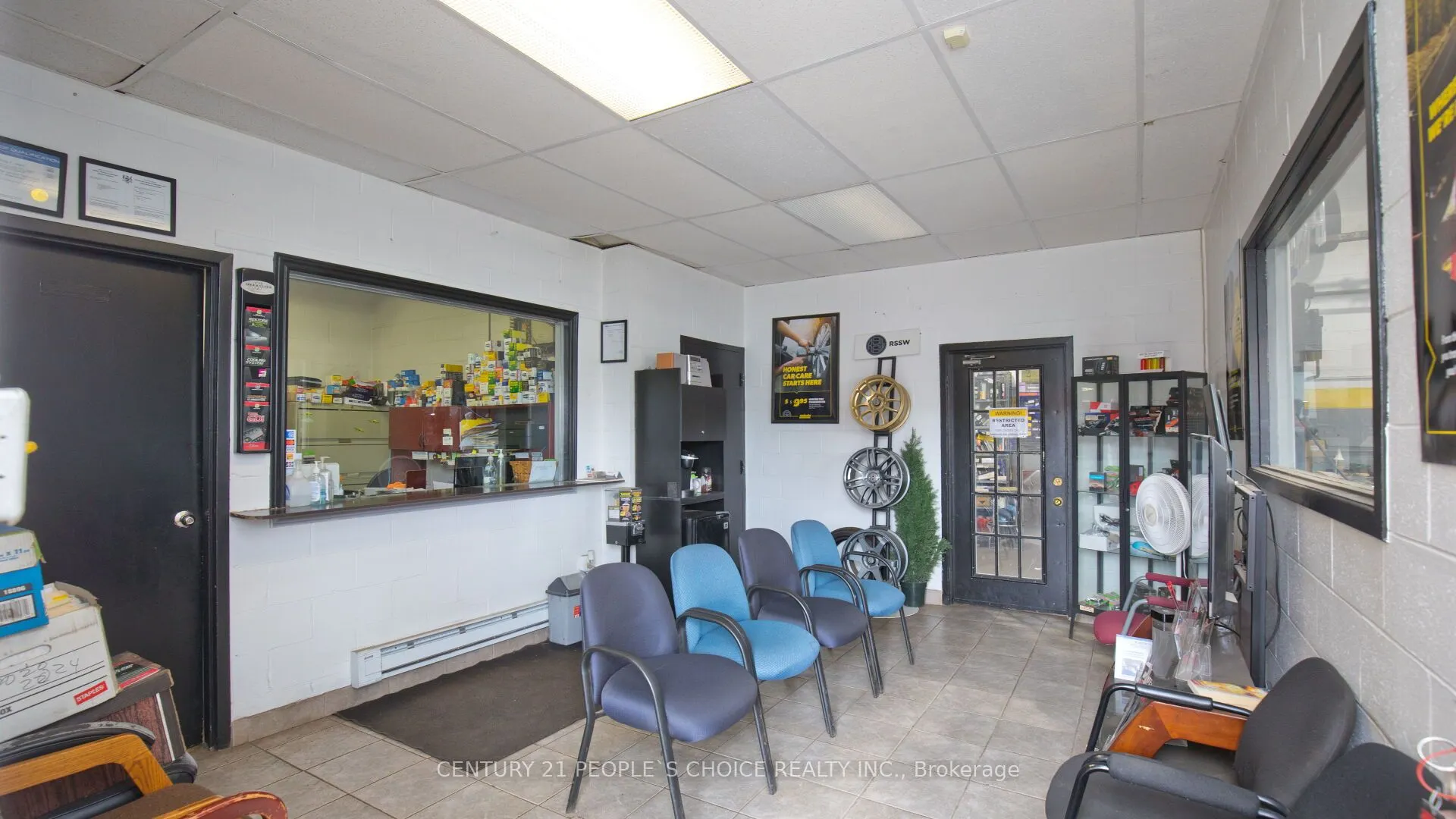 6588 Finch Avenue W, #unit 2