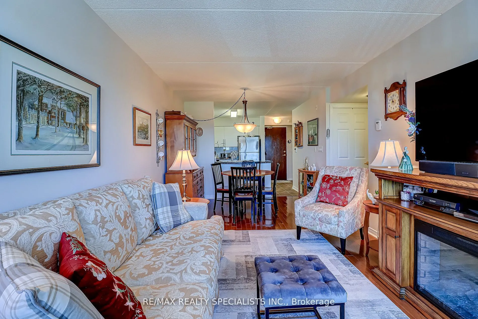55 Via Rosedale, #201