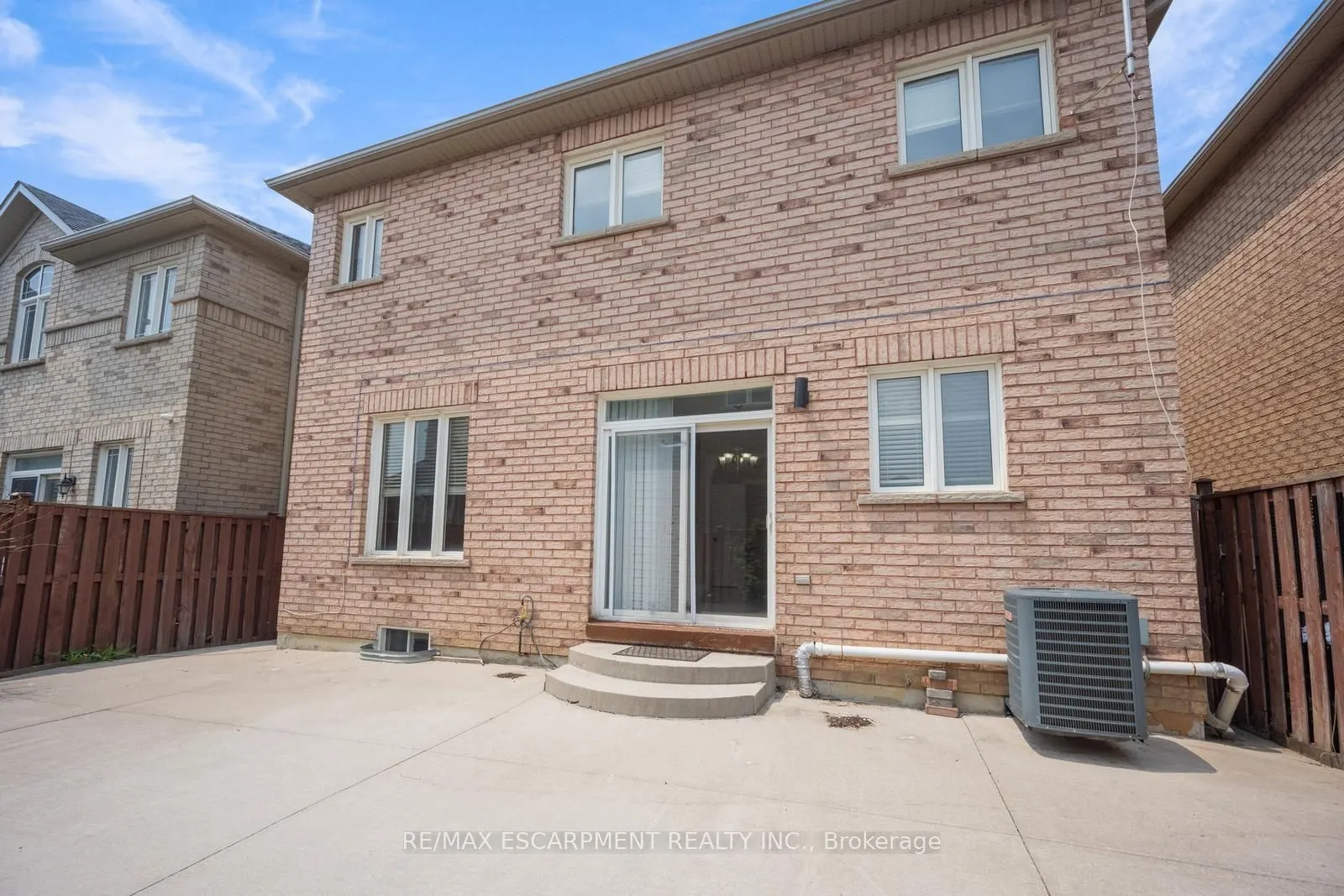27 Putnam Drive