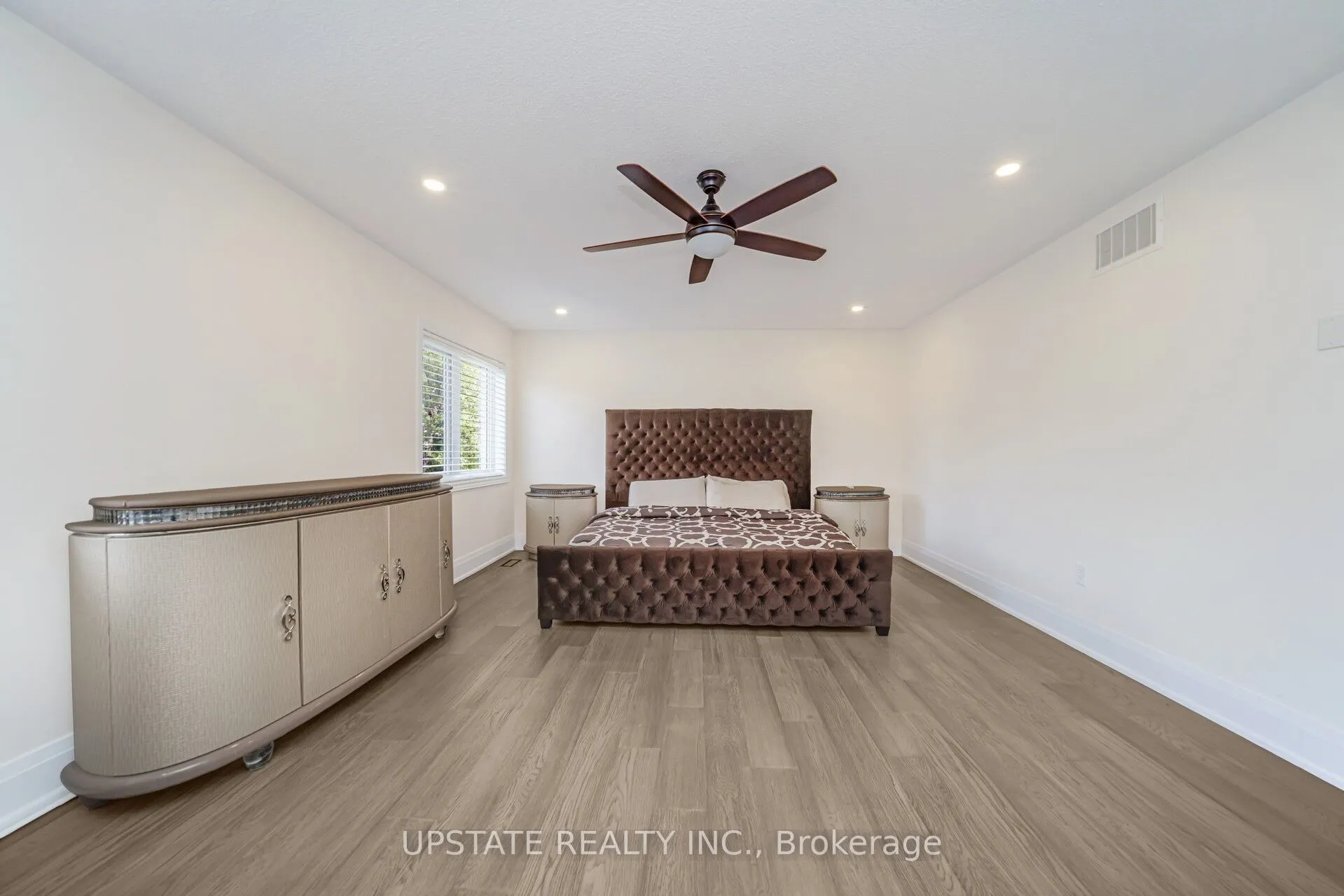 32 Cottonfield Circle