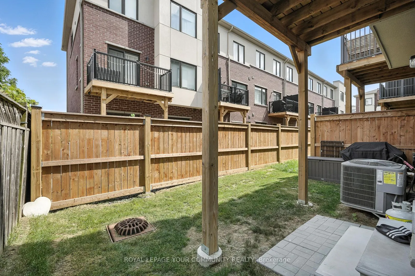 19 Heathrow Lane