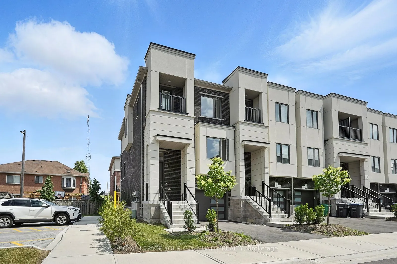 19 Heathrow Lane