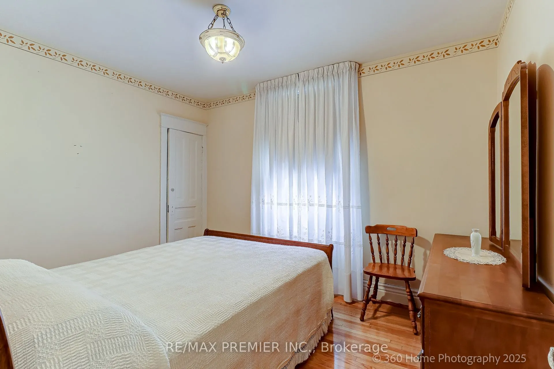 112 Caledonia Road