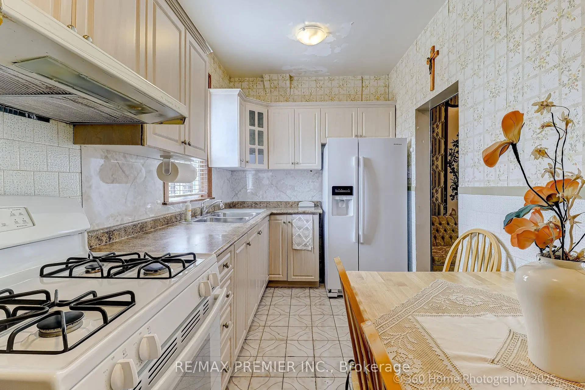 112 Caledonia Road