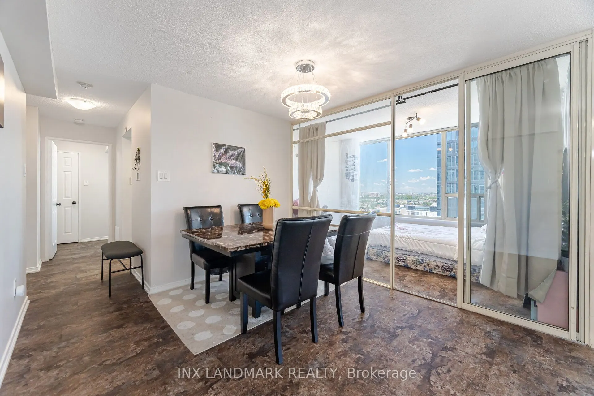 330 Rathburn Road W #2008