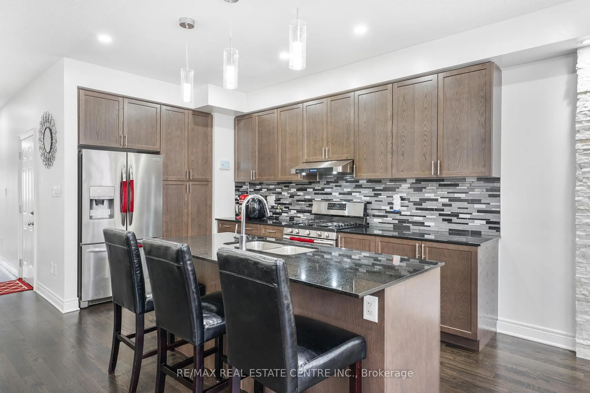 474 Sheaffe Place