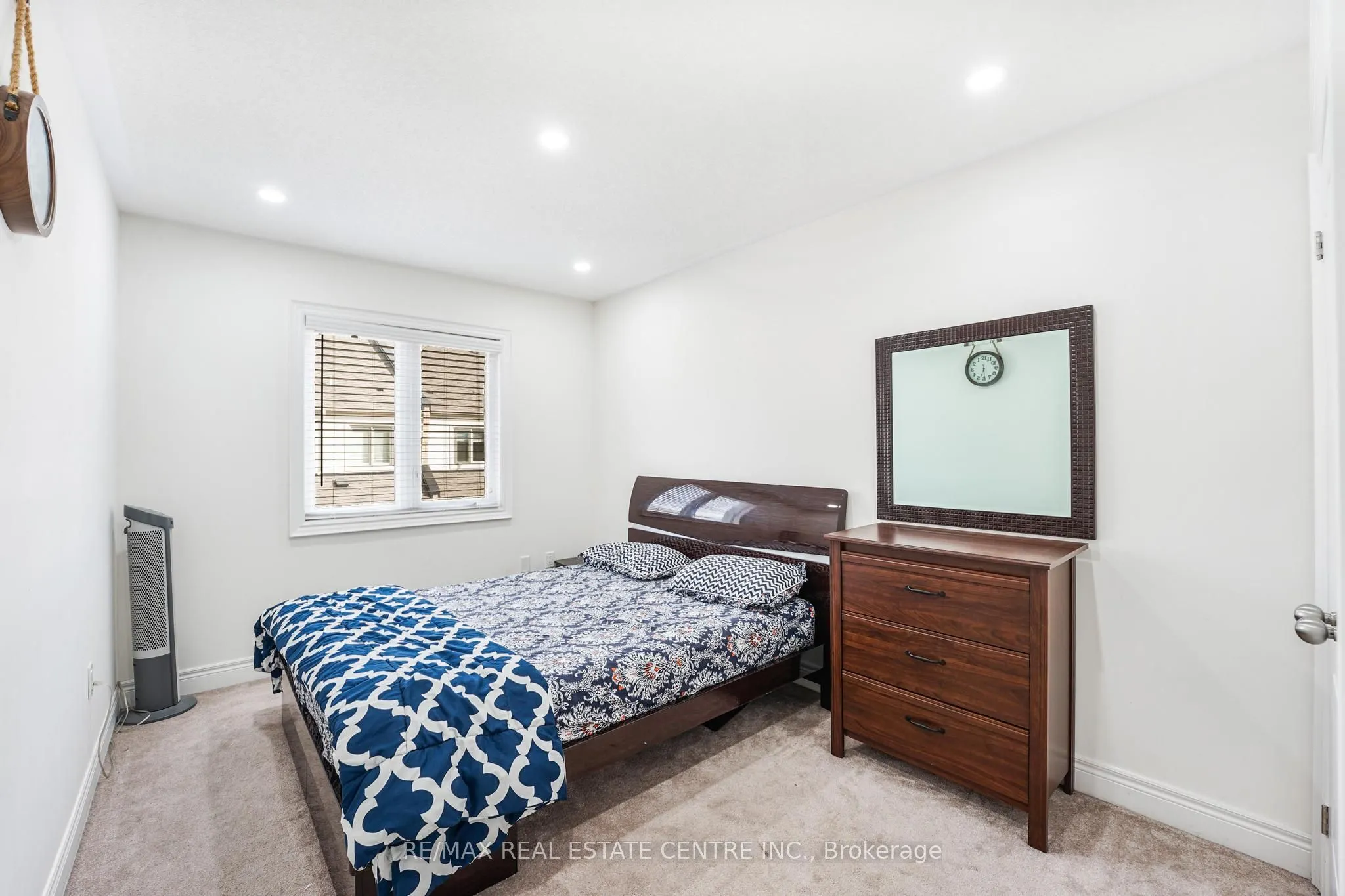 474 Sheaffe Place