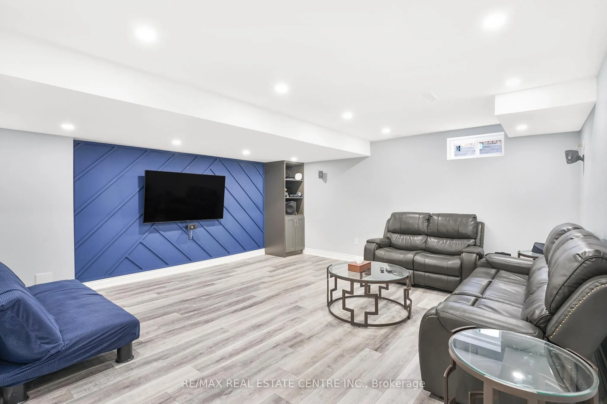 474 Sheaffe Place