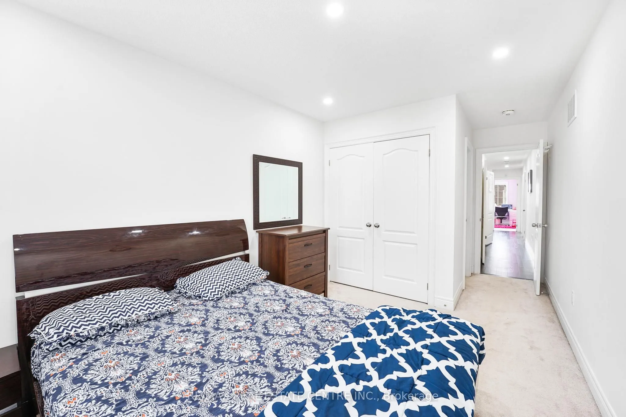 474 Sheaffe Place