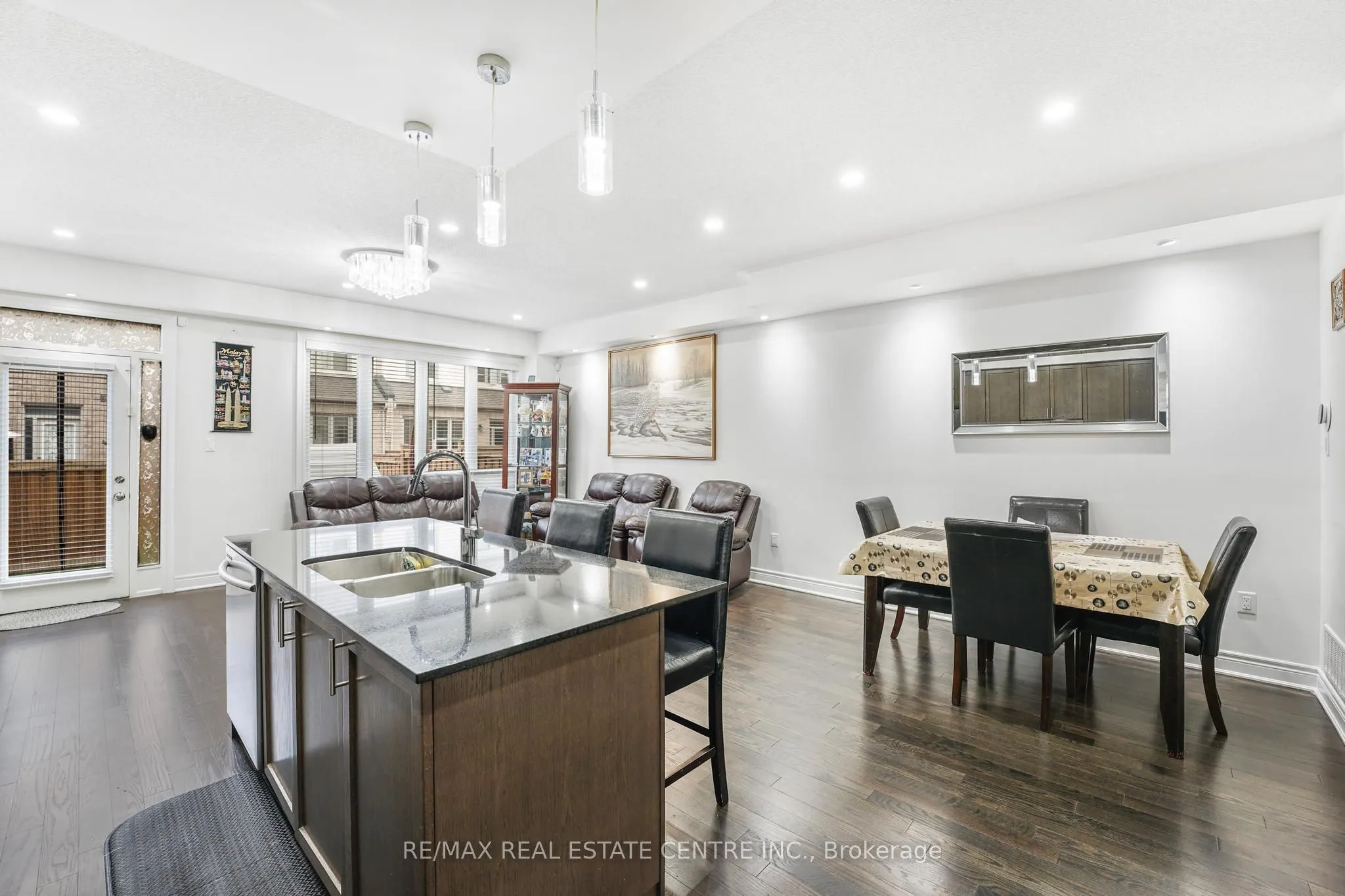 474 Sheaffe Place