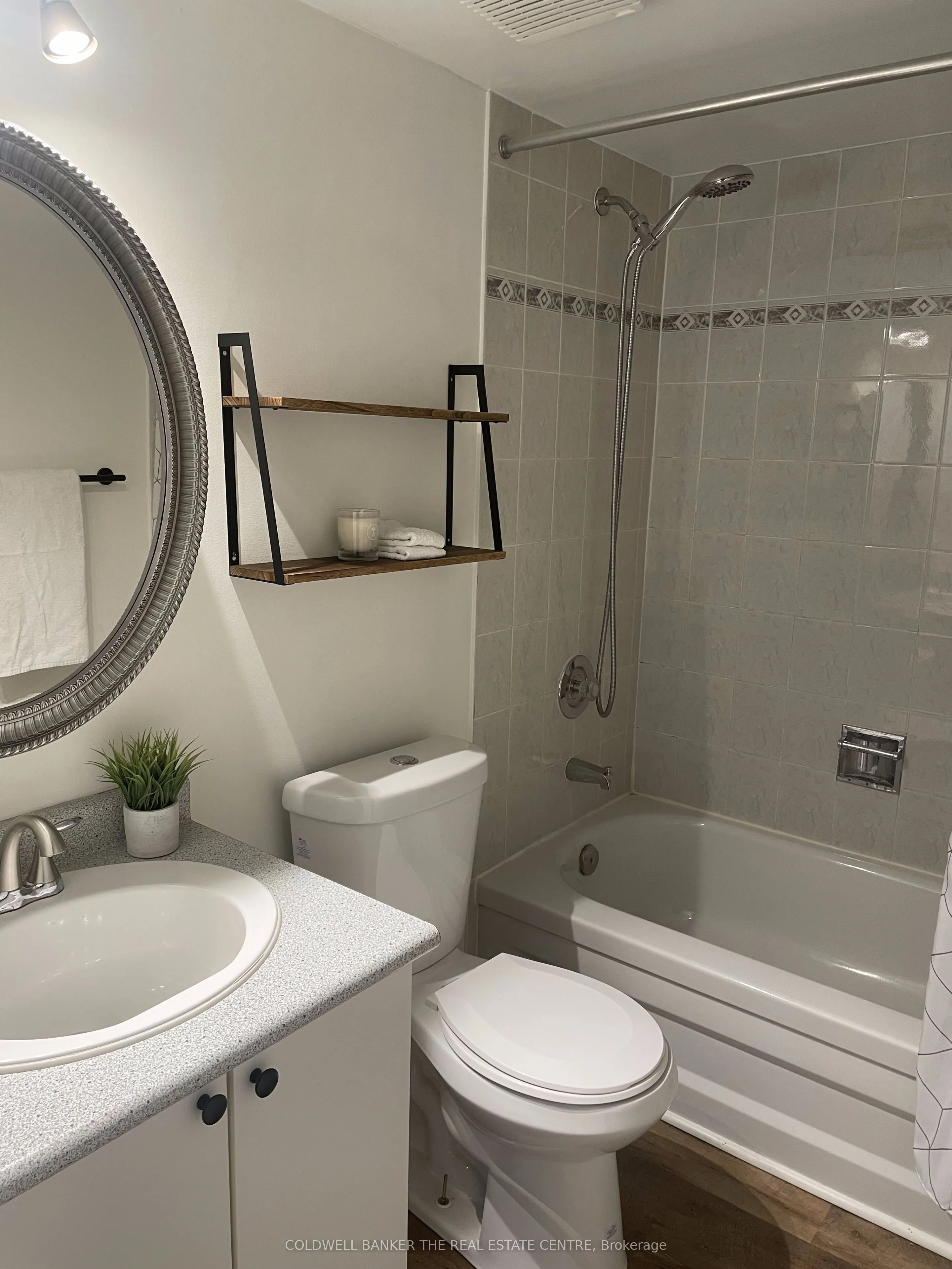 111 Bristol Road E, #112