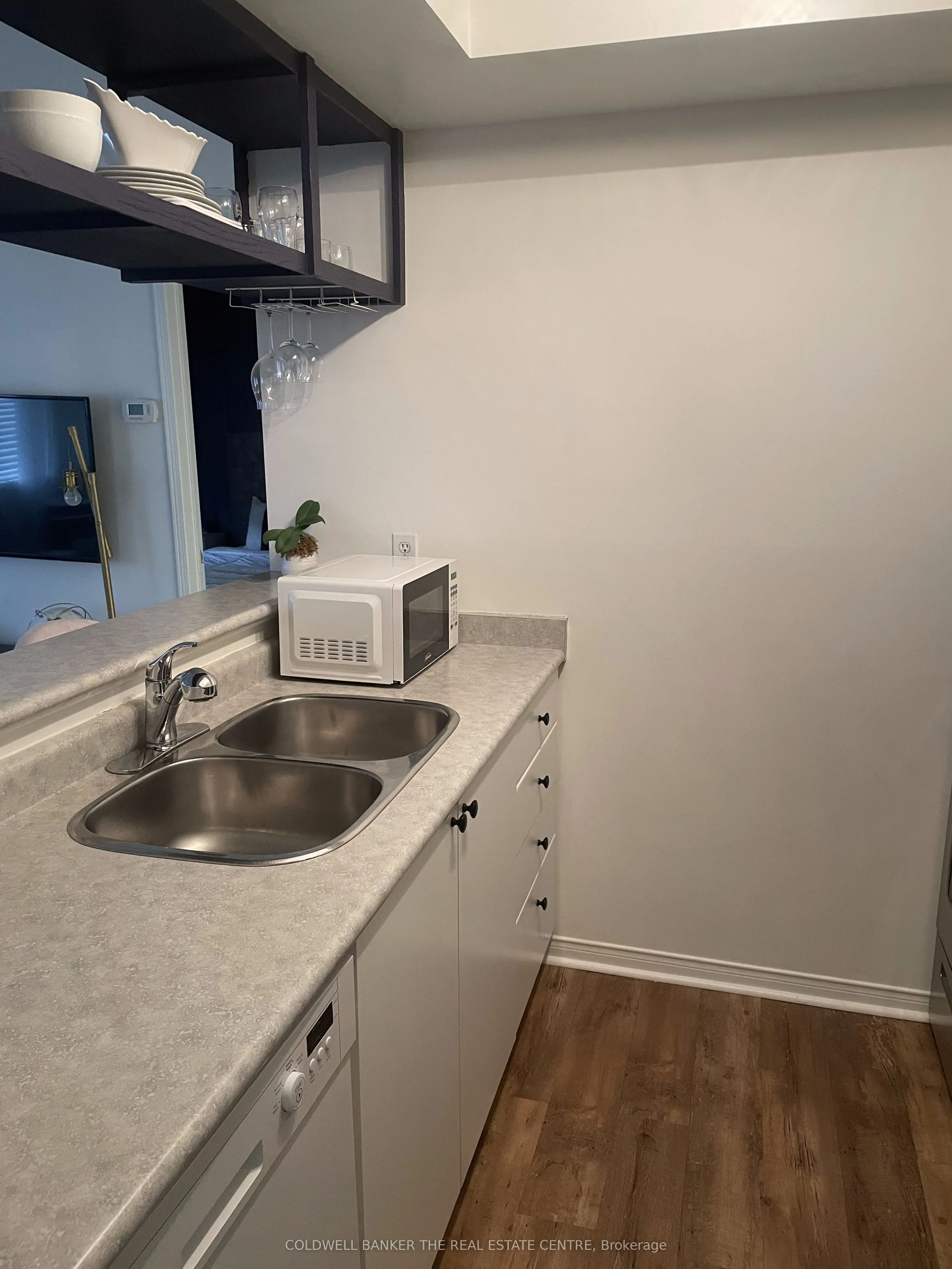 111 Bristol Road E, #112