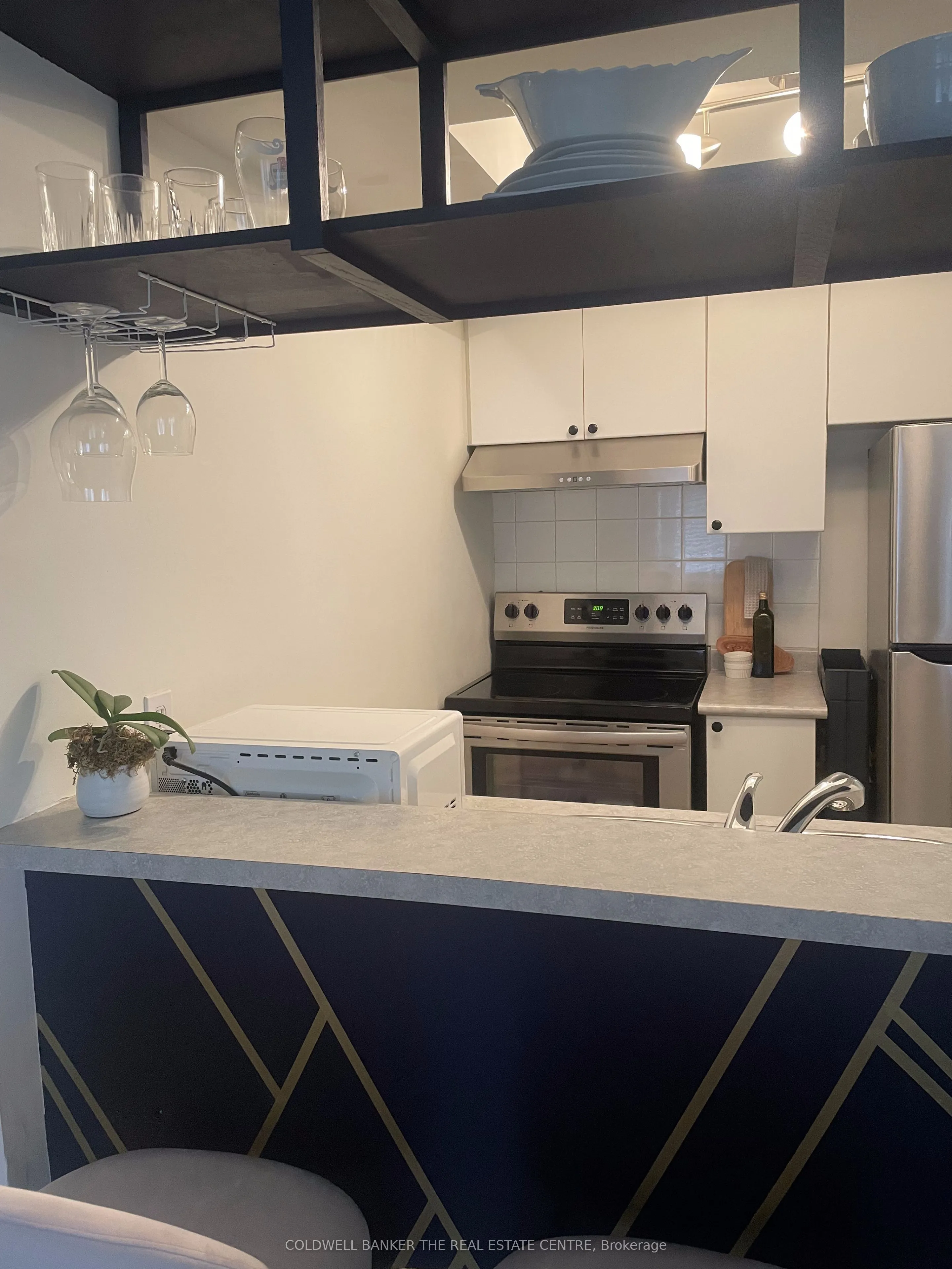 111 Bristol Road E, #112