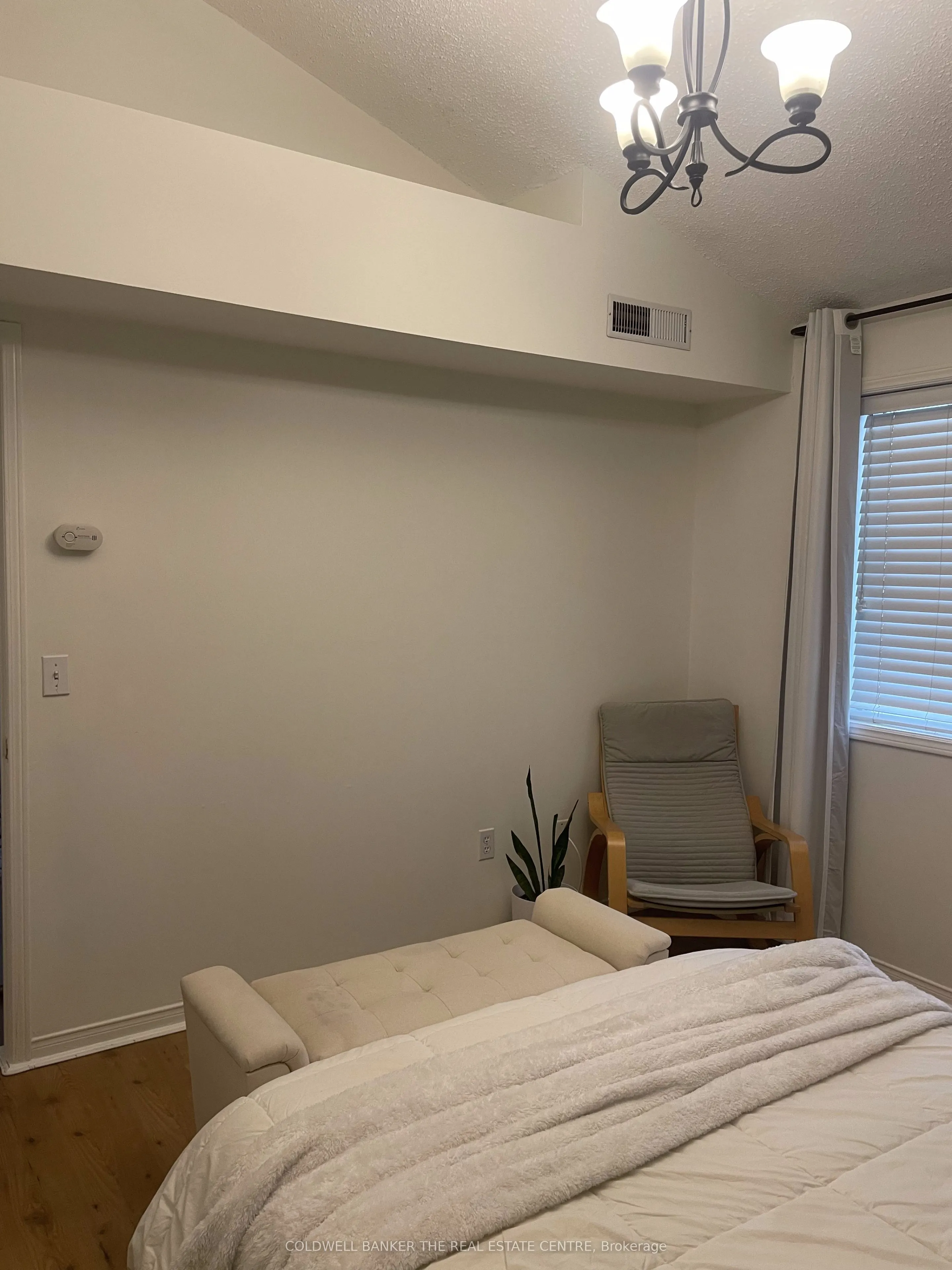 111 Bristol Road E, #112