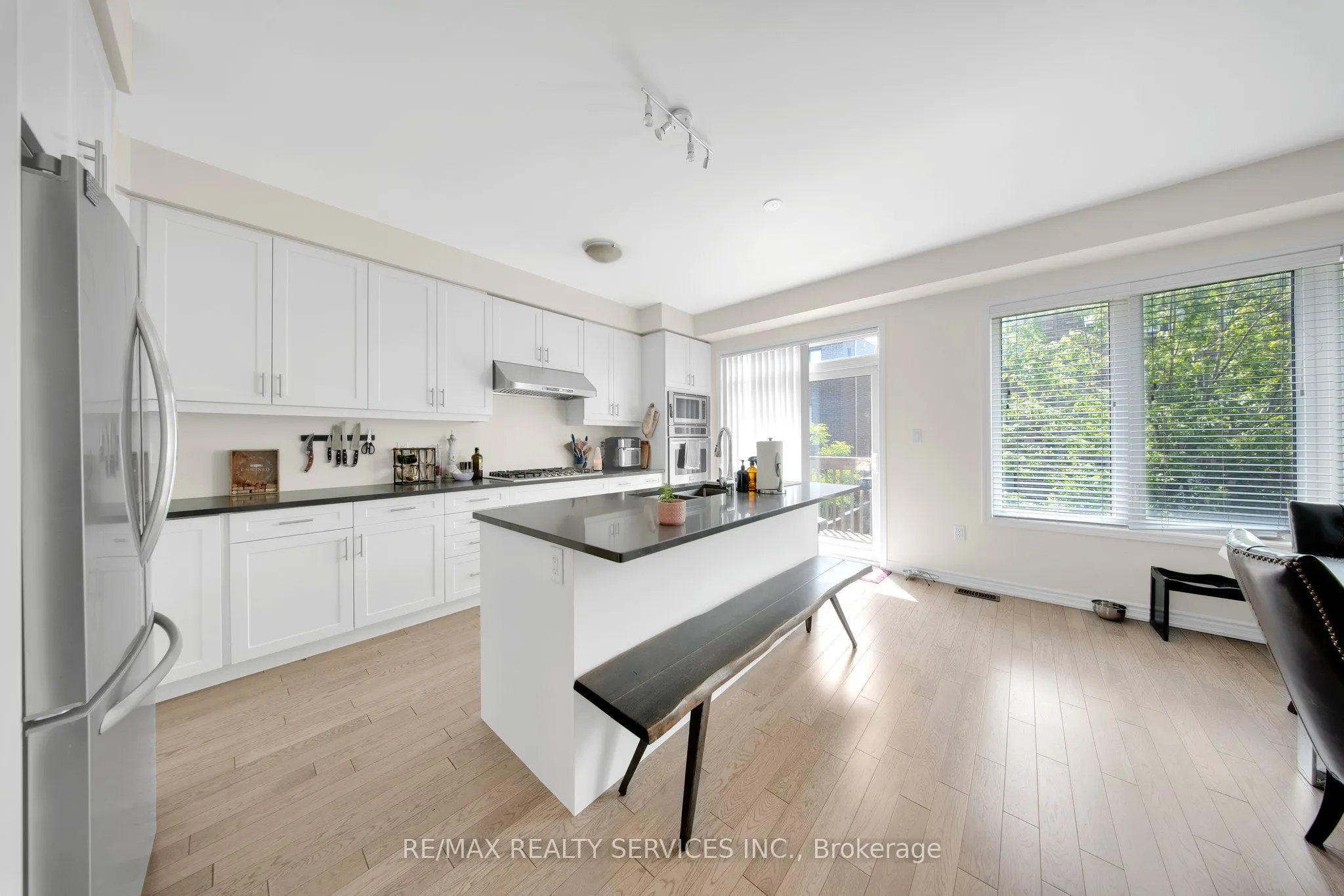 5 Vaudeville Drive