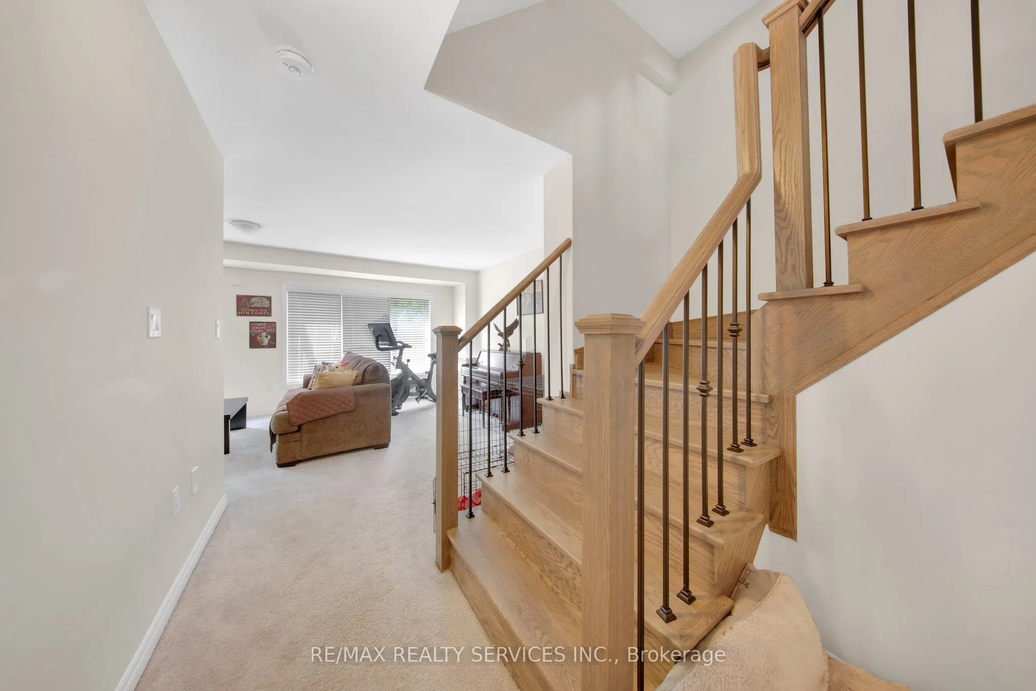 5 Vaudeville Drive