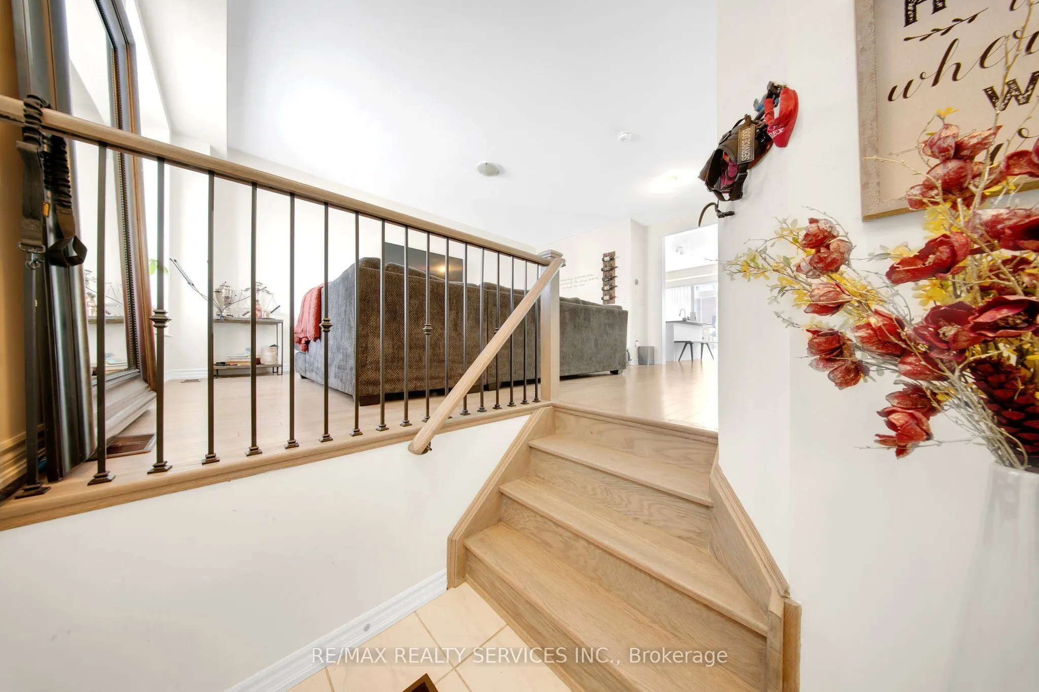 5 Vaudeville Drive