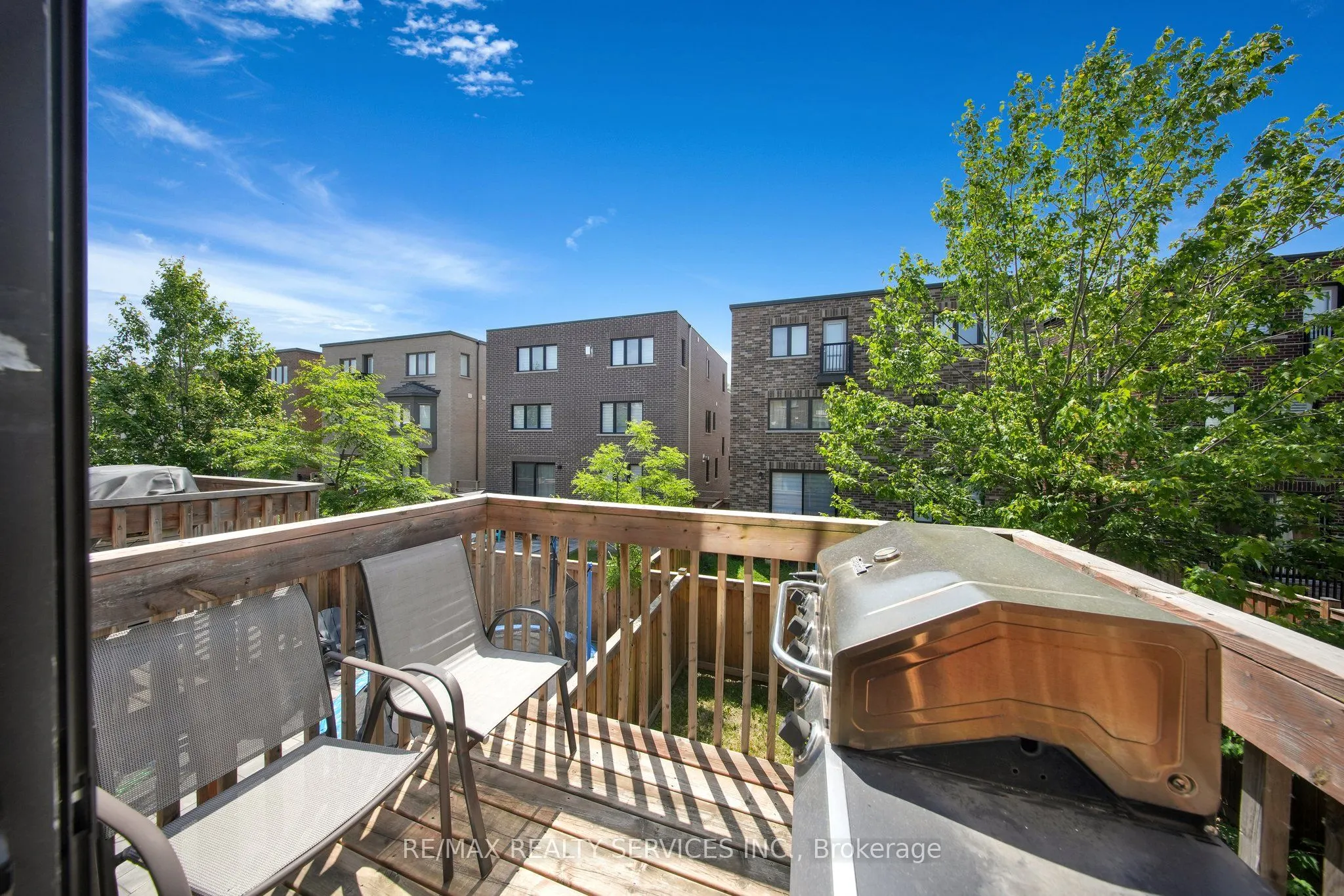 5 Vaudeville Drive