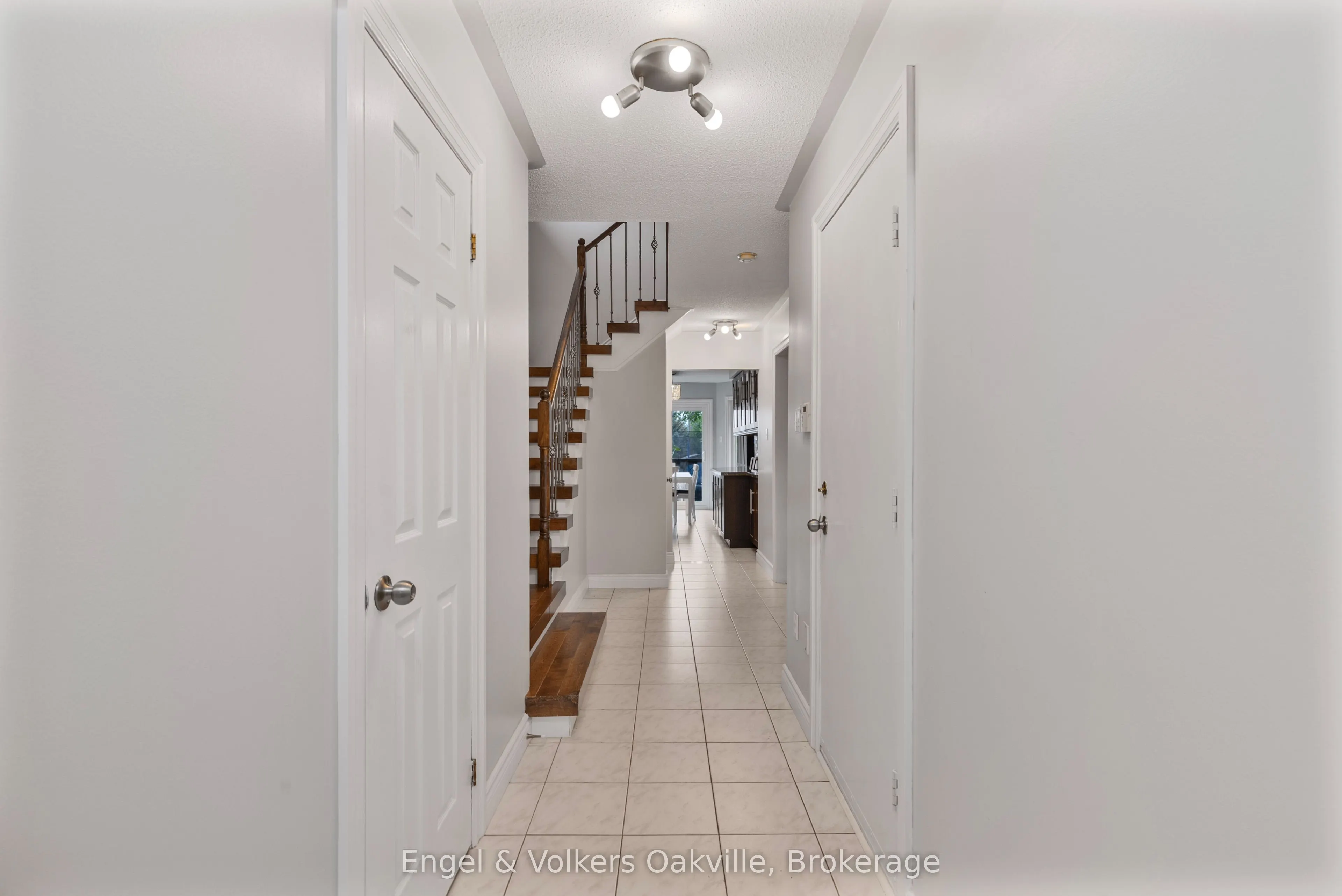 569 Phoebe Crescent