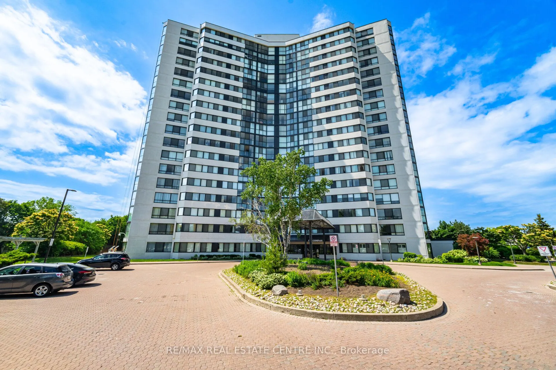 1360 Rathburn Road E, #705