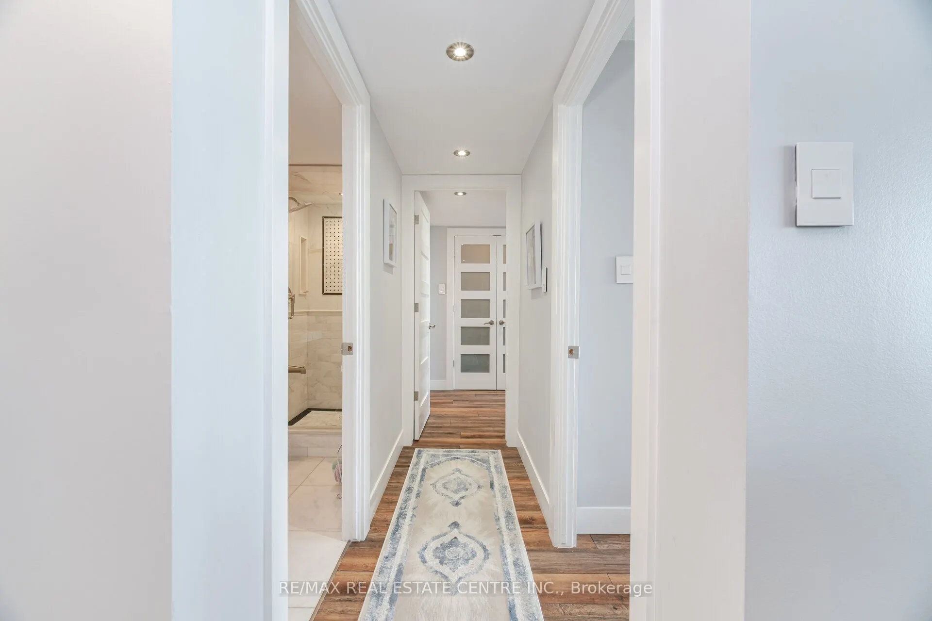 1360 Rathburn Road E, #705