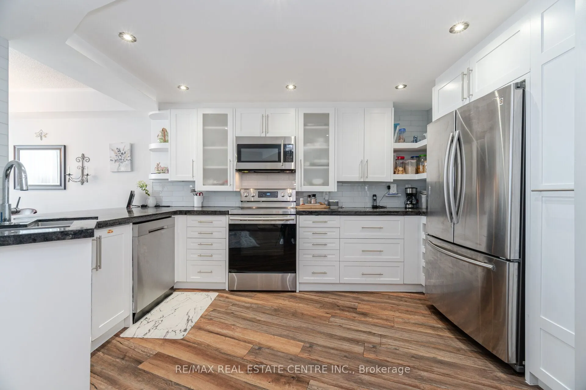 1360 Rathburn Road E, #705