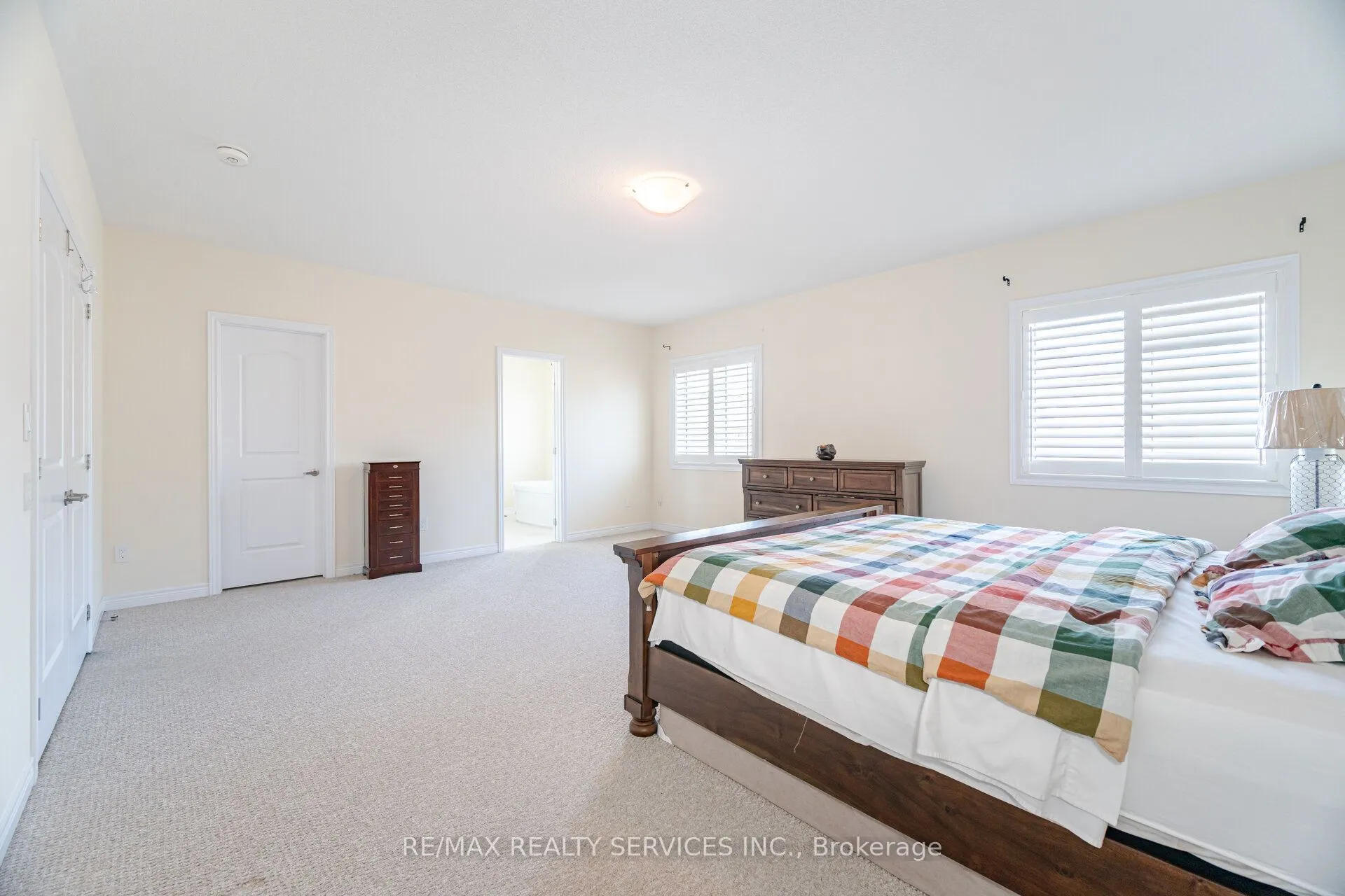 32 Albert Spencer Avenue