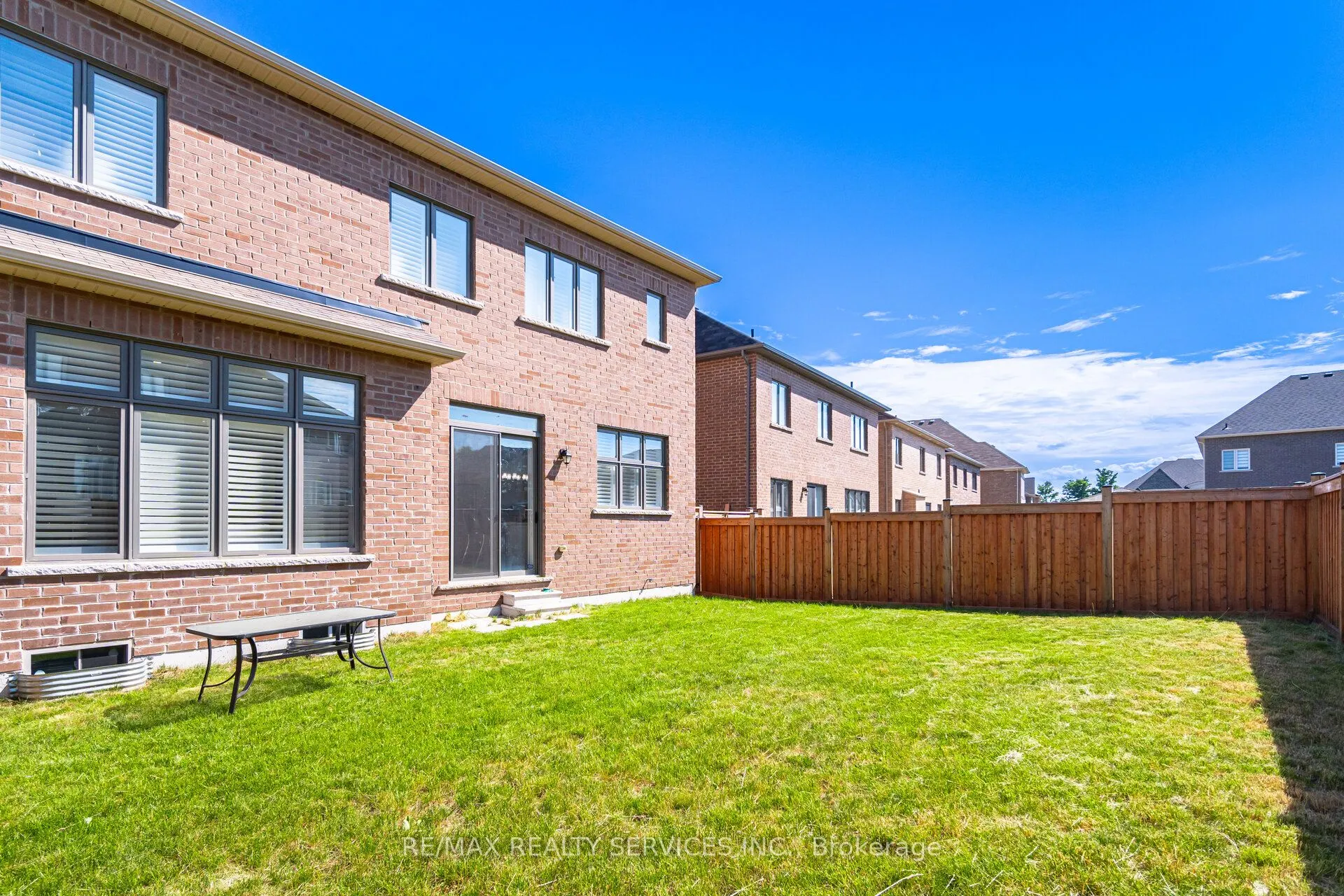 32 Albert Spencer Avenue