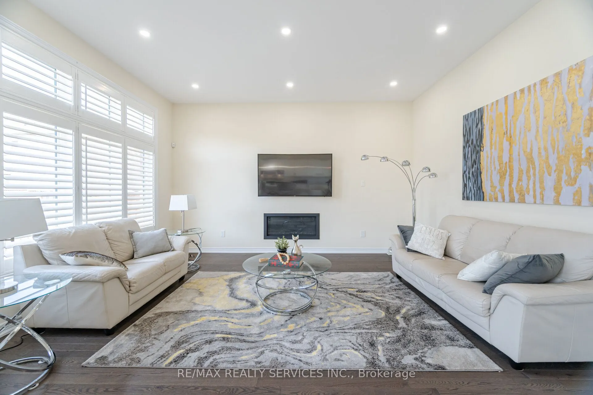 32 Albert Spencer Avenue
