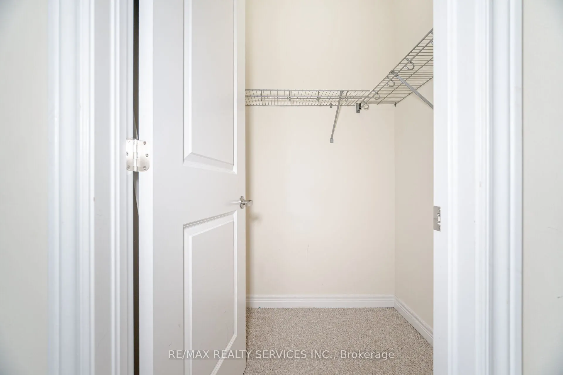 32 Albert Spencer Avenue