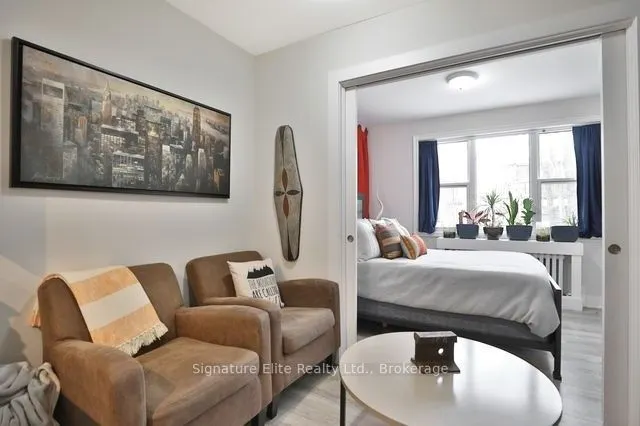 112 Alder Crescent, #203