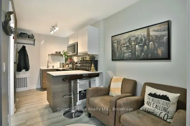 112 Alder Crescent, #203